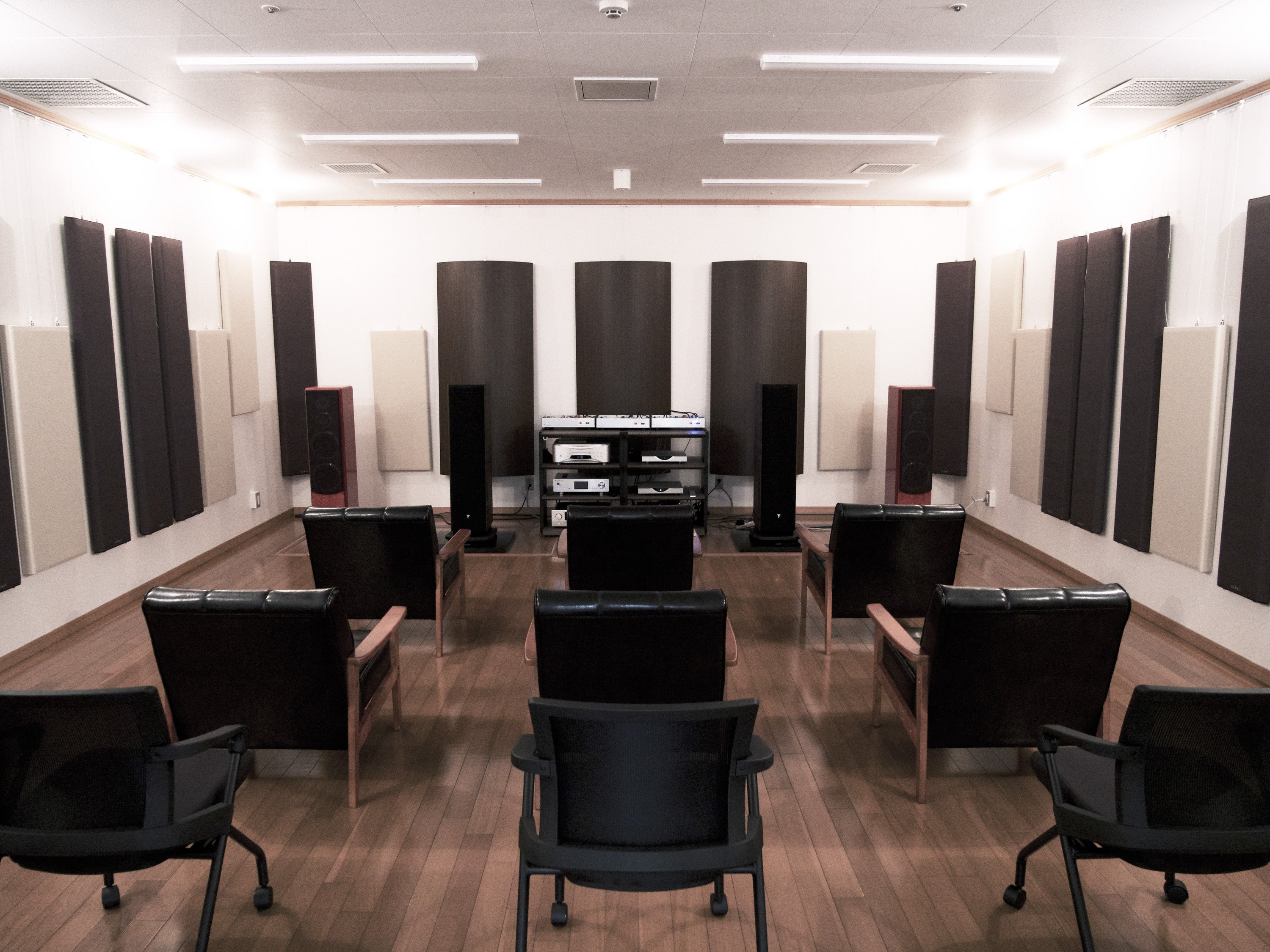 ②オーディオルーム