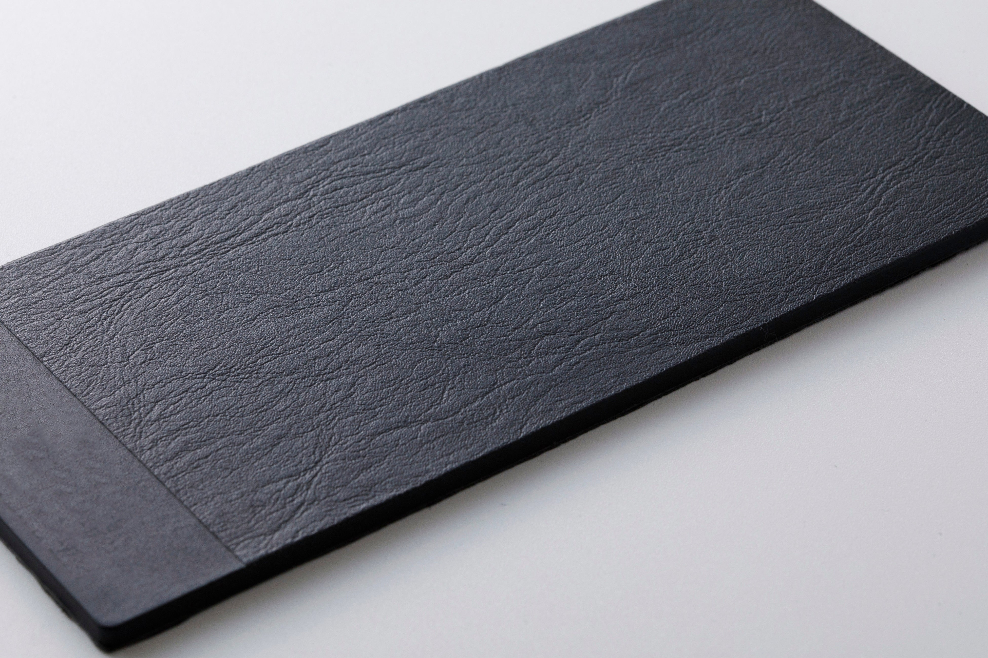 シボ加工の「Thermylene® SoForm」