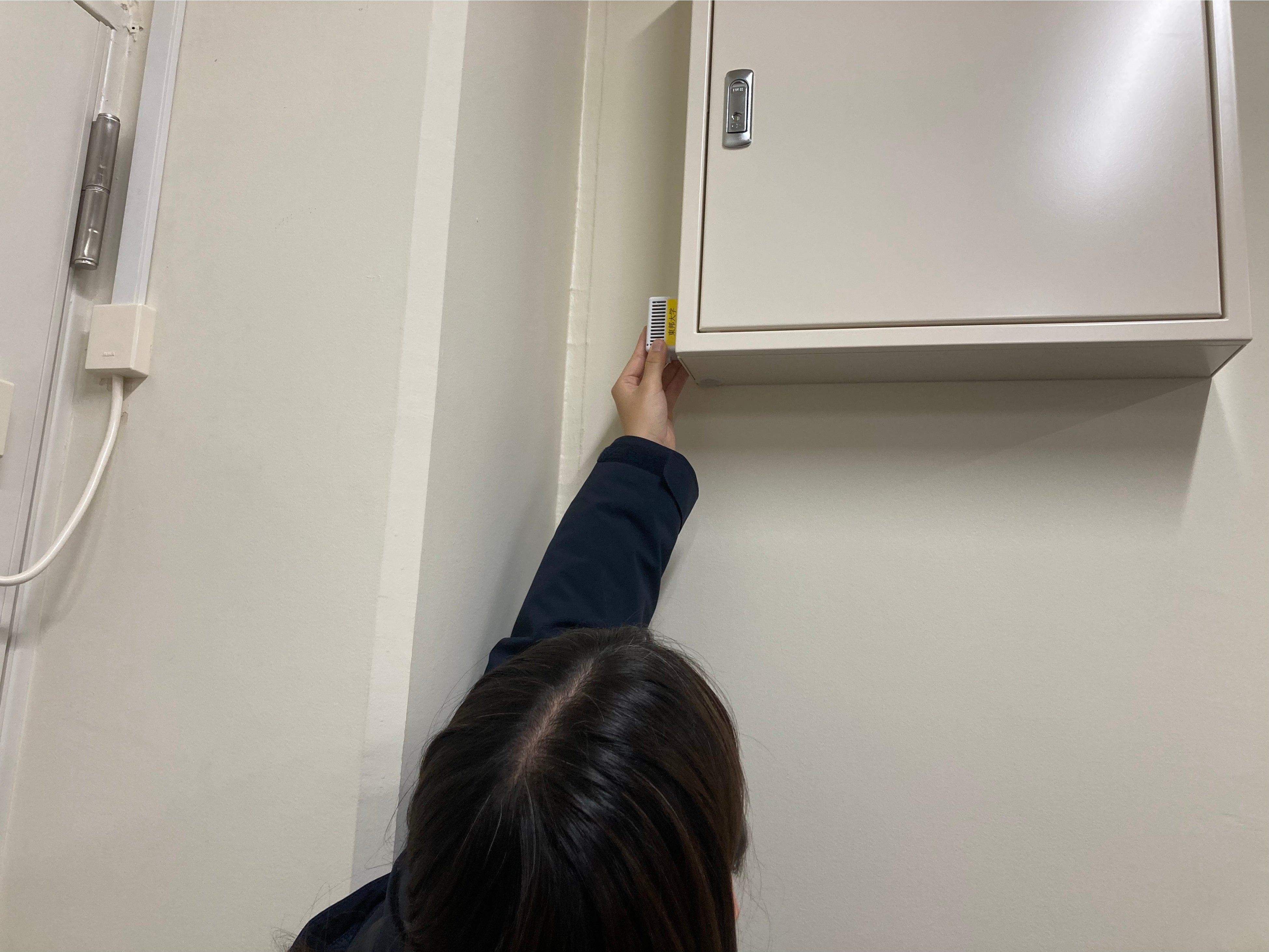 CO2センサー設置の様子