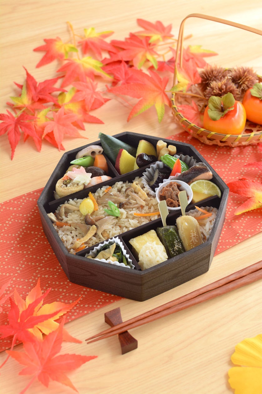 【梅の花テイクアウトショップ】きのこやさつま芋など秋の味覚が彩る「秋の行楽弁当」期間限定販売!