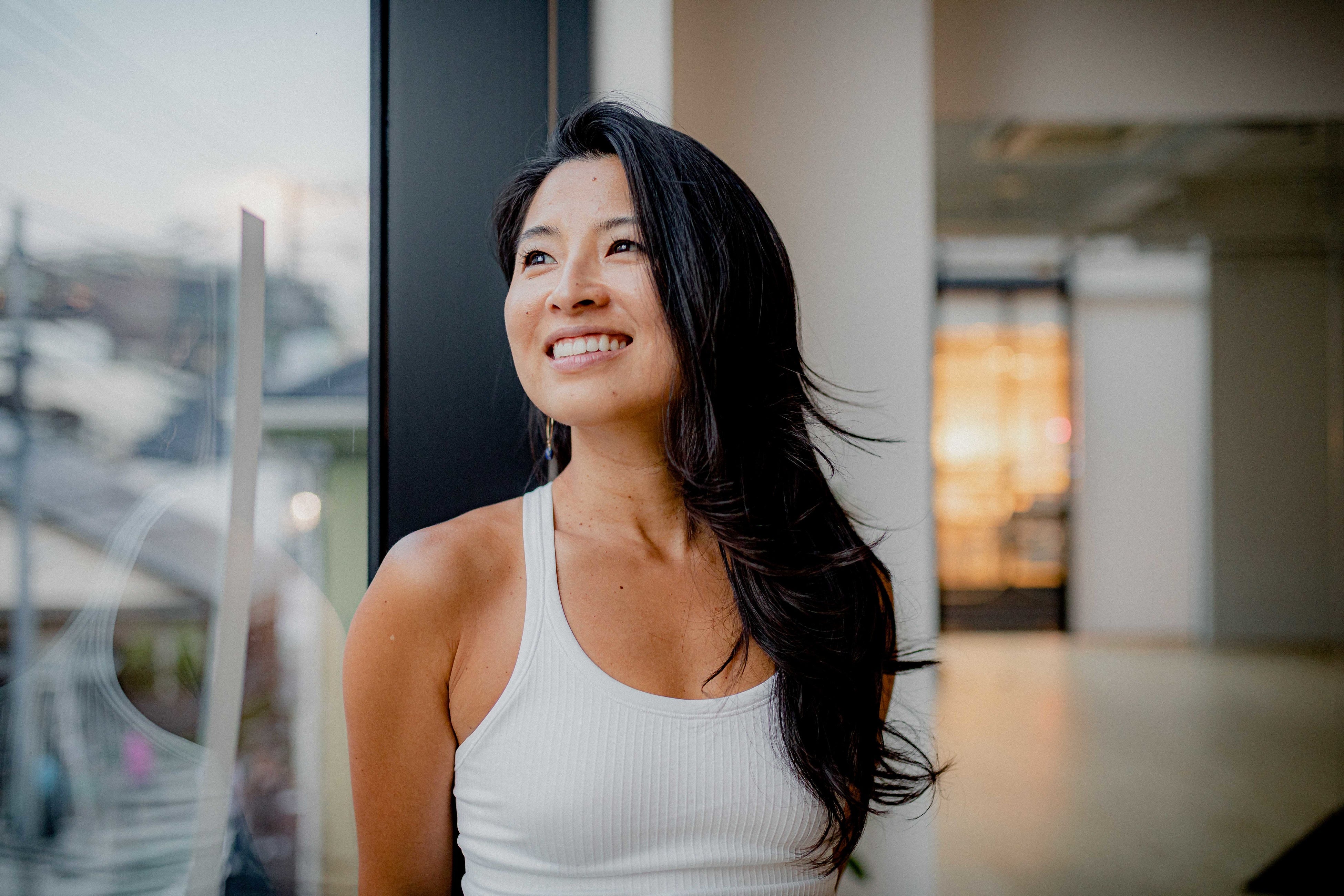 7月13日のリアルイベントのセッションをリードするlululemonアンバサダーのArisa