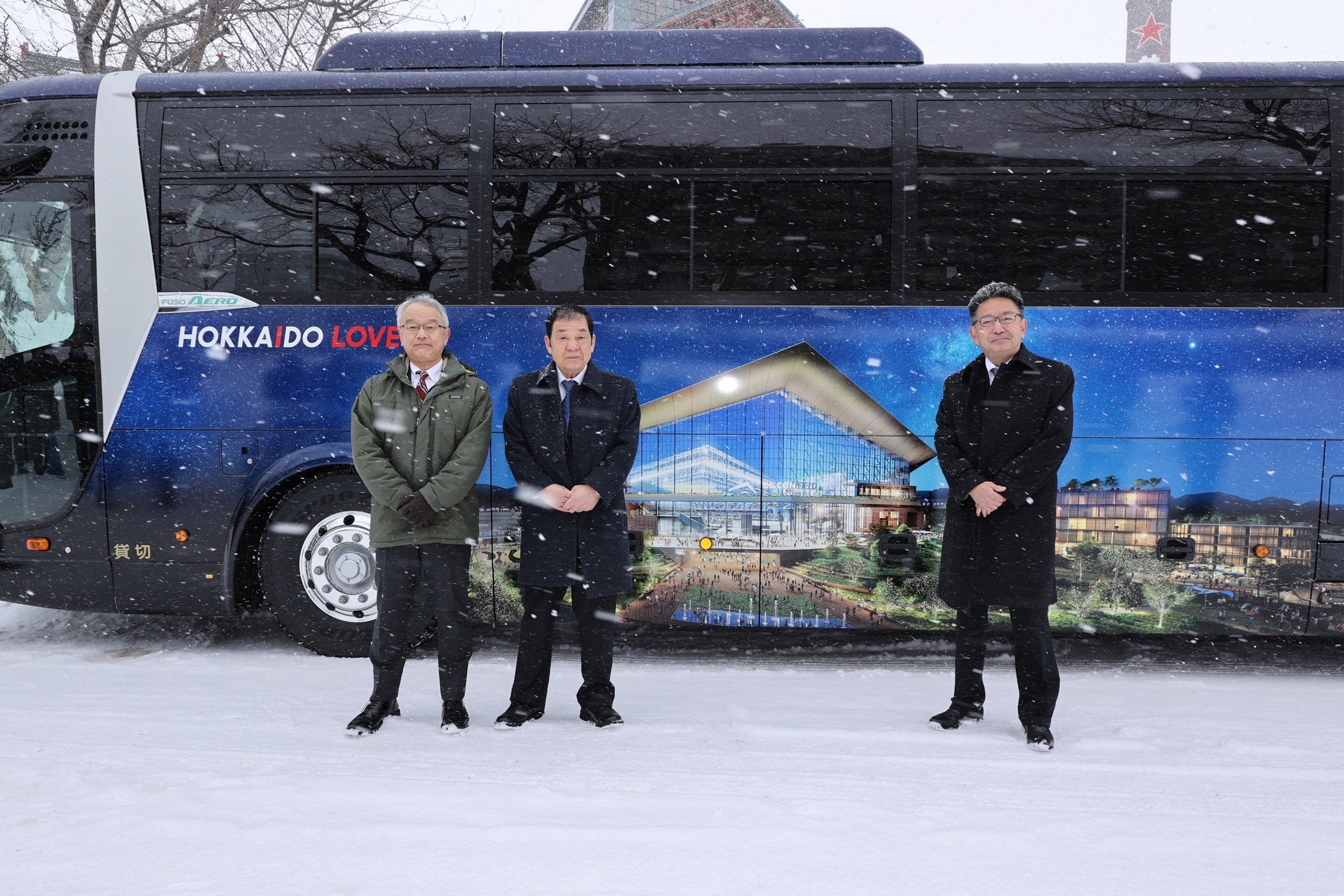 左から　土屋副知事、西村社長、川村