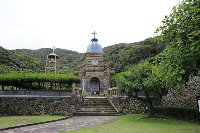 世界遺産「頭ヶ島集落」に佇む石造りの頭ヶ島天主堂