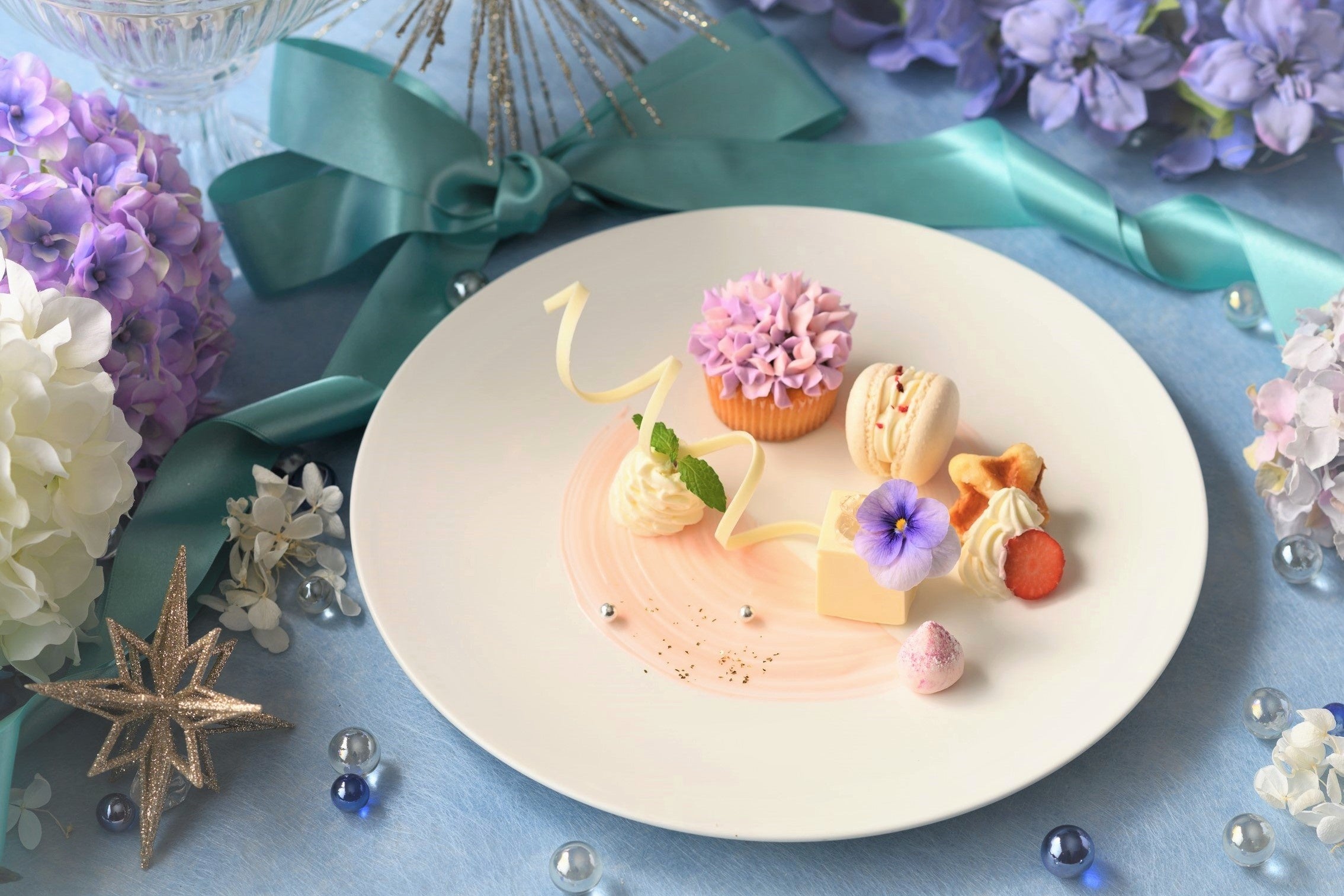 紫陽花をイメージした初夏限定フェア「Purplish Flower Garden