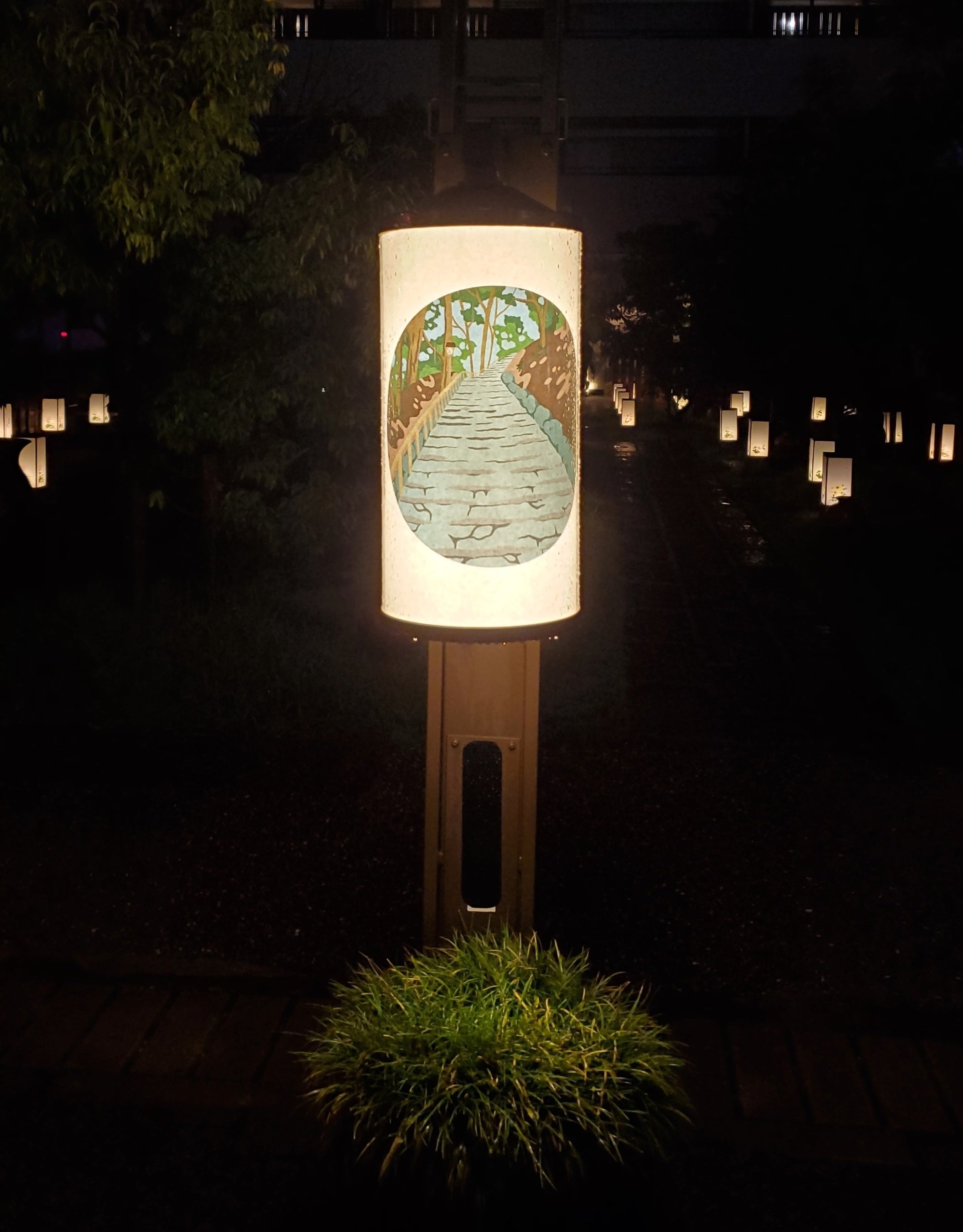 外宮参道　伊勢神泉前（夜）