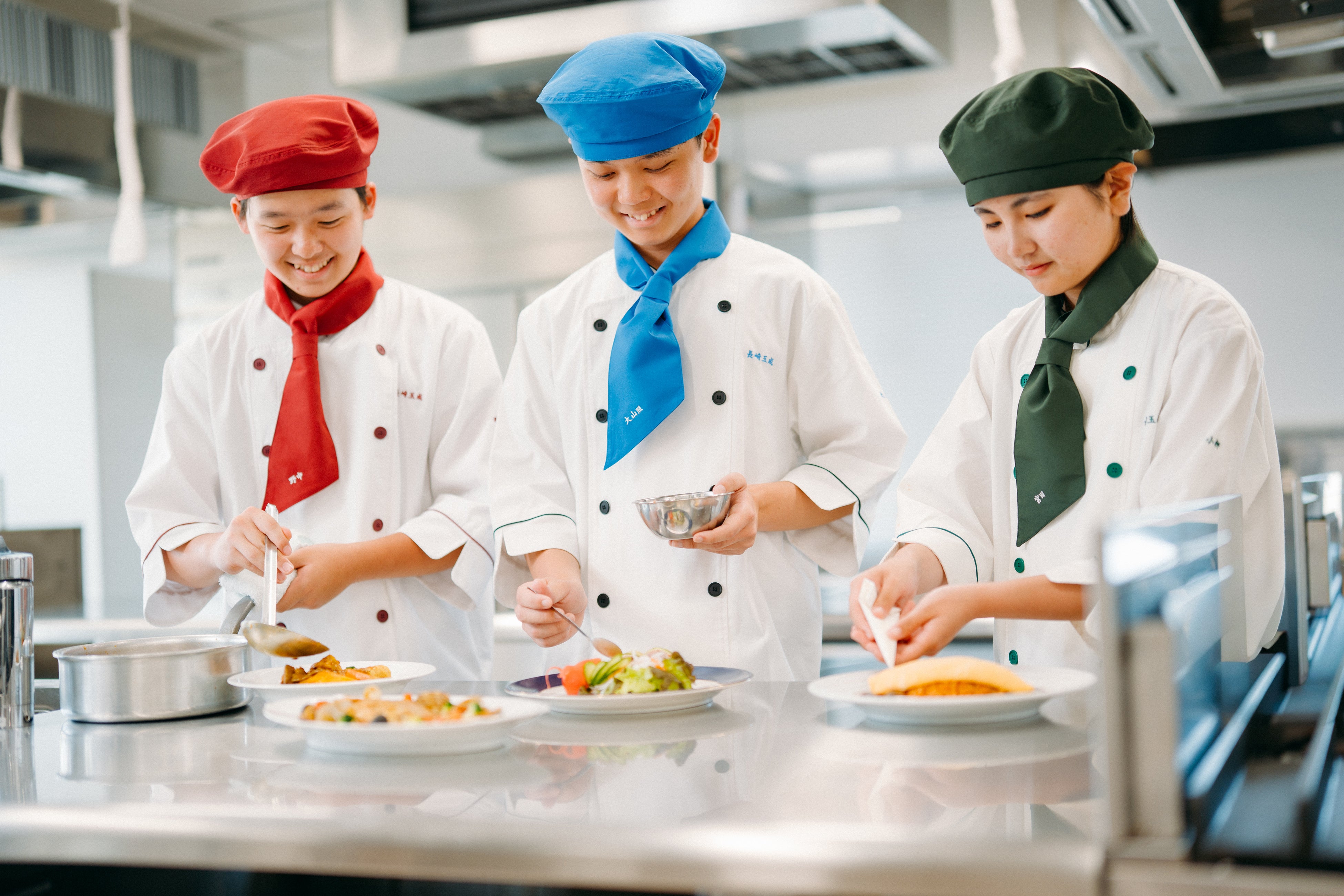 【ヒルトン長崎】長崎玉成高等学校の生徒とホテルが創る「料理・スイーツ開発プロジェクト」