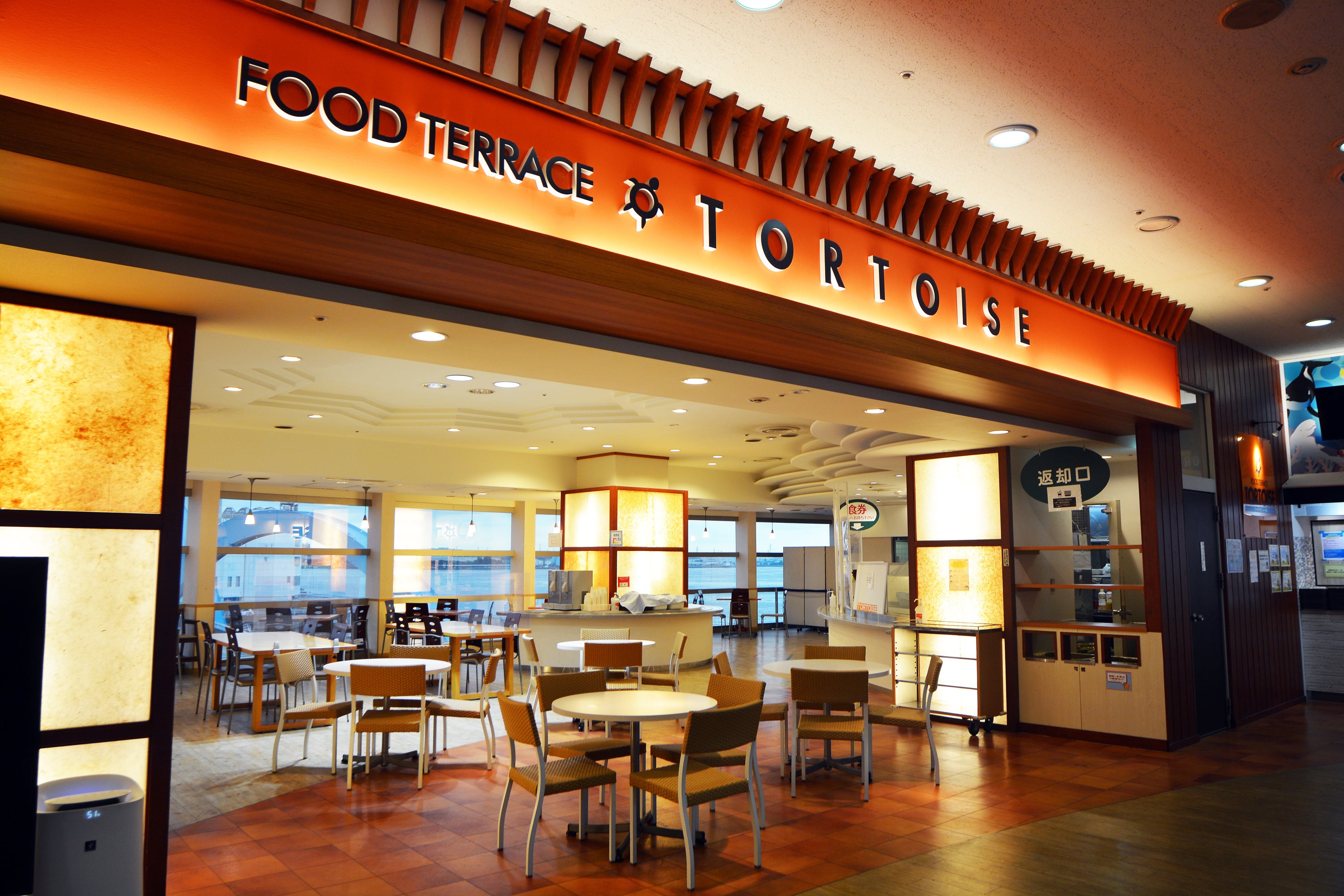 南館3階フードテラス「トータス」