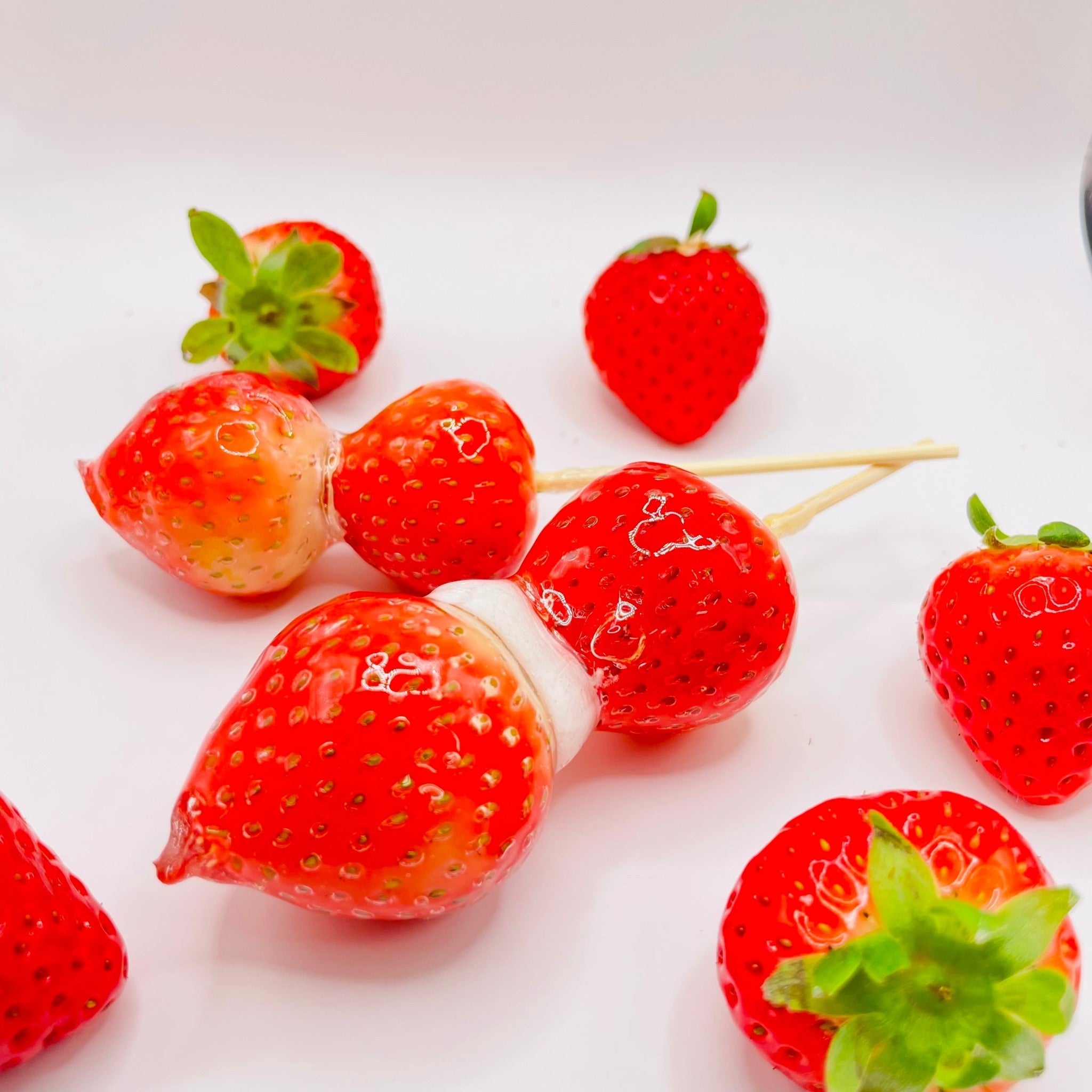 いちご飴 6粒パチパチいちごあめ🌟／ 花火の日限定で発売している