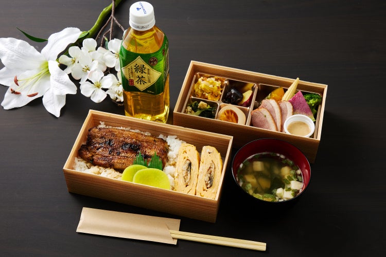 う巻玉子と鰻蒲焼き重