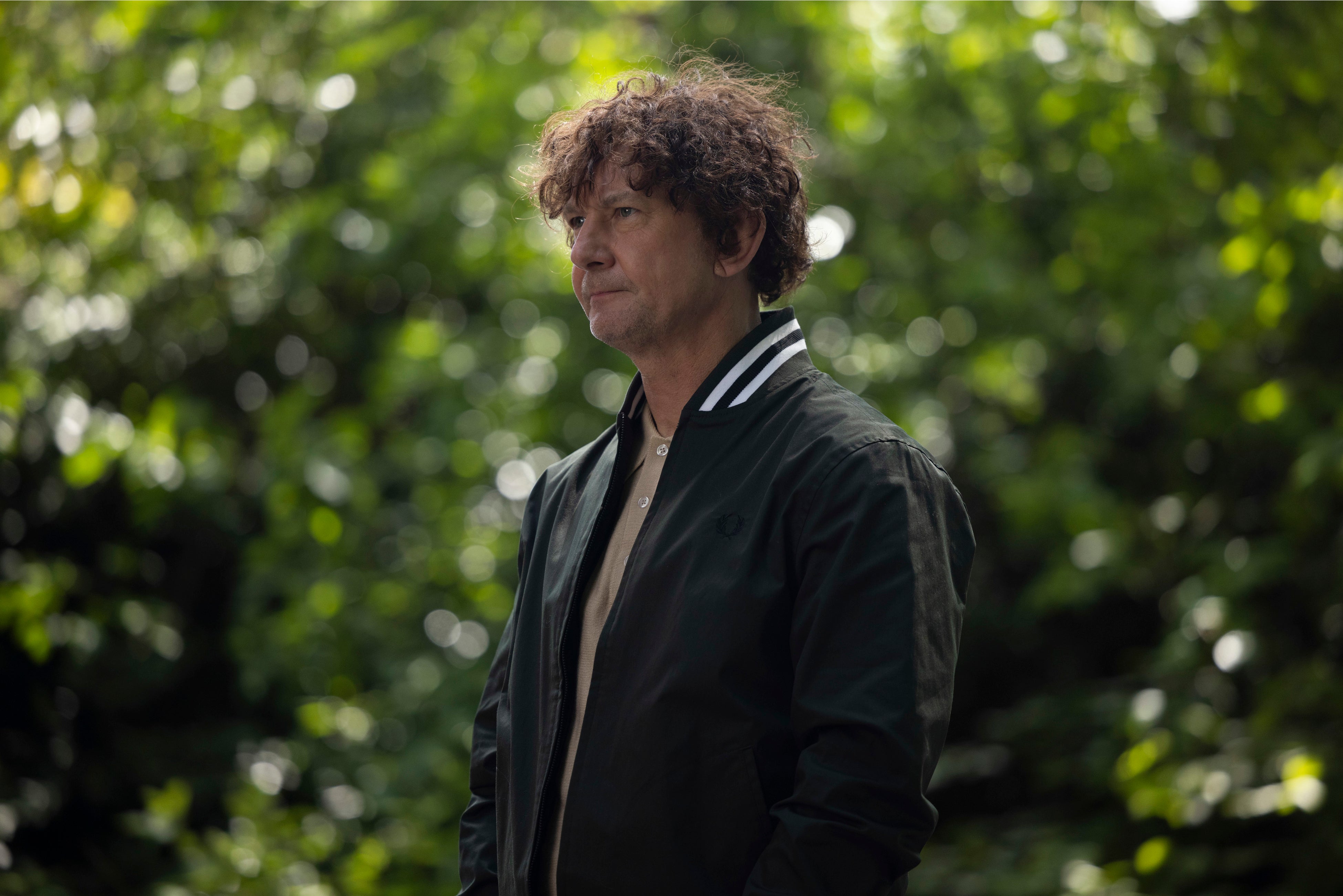 ジョン レノン俳優 イアン ハートがリヴァプール愛を語るインタビューコメントを初公開 ドラマ レスポンダー 夜に堕ちた警官 ドラマの影の主人公 リヴァプール ゆかりの俳優特集 株式会社スター チャンネルのプレスリリース