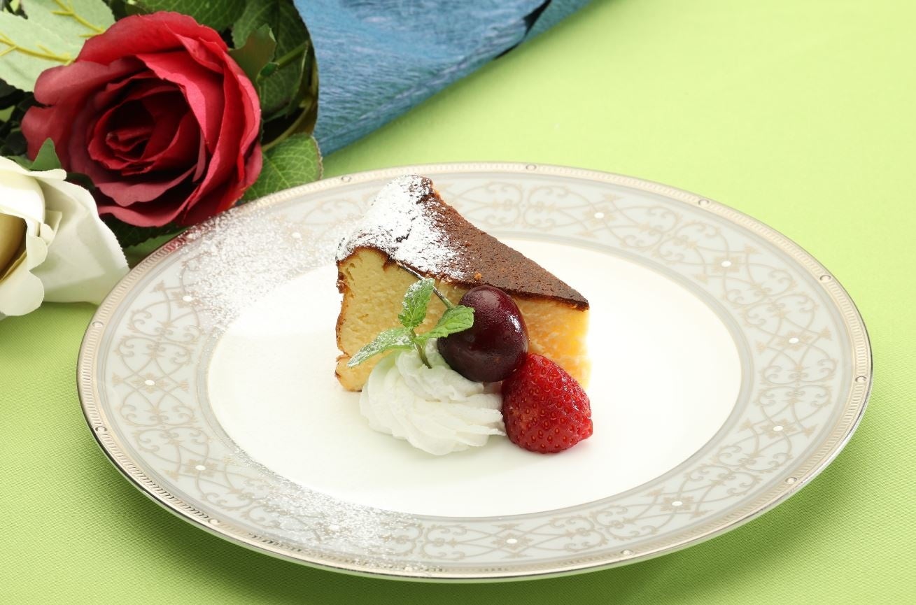 自家製バスクチーズケーキ