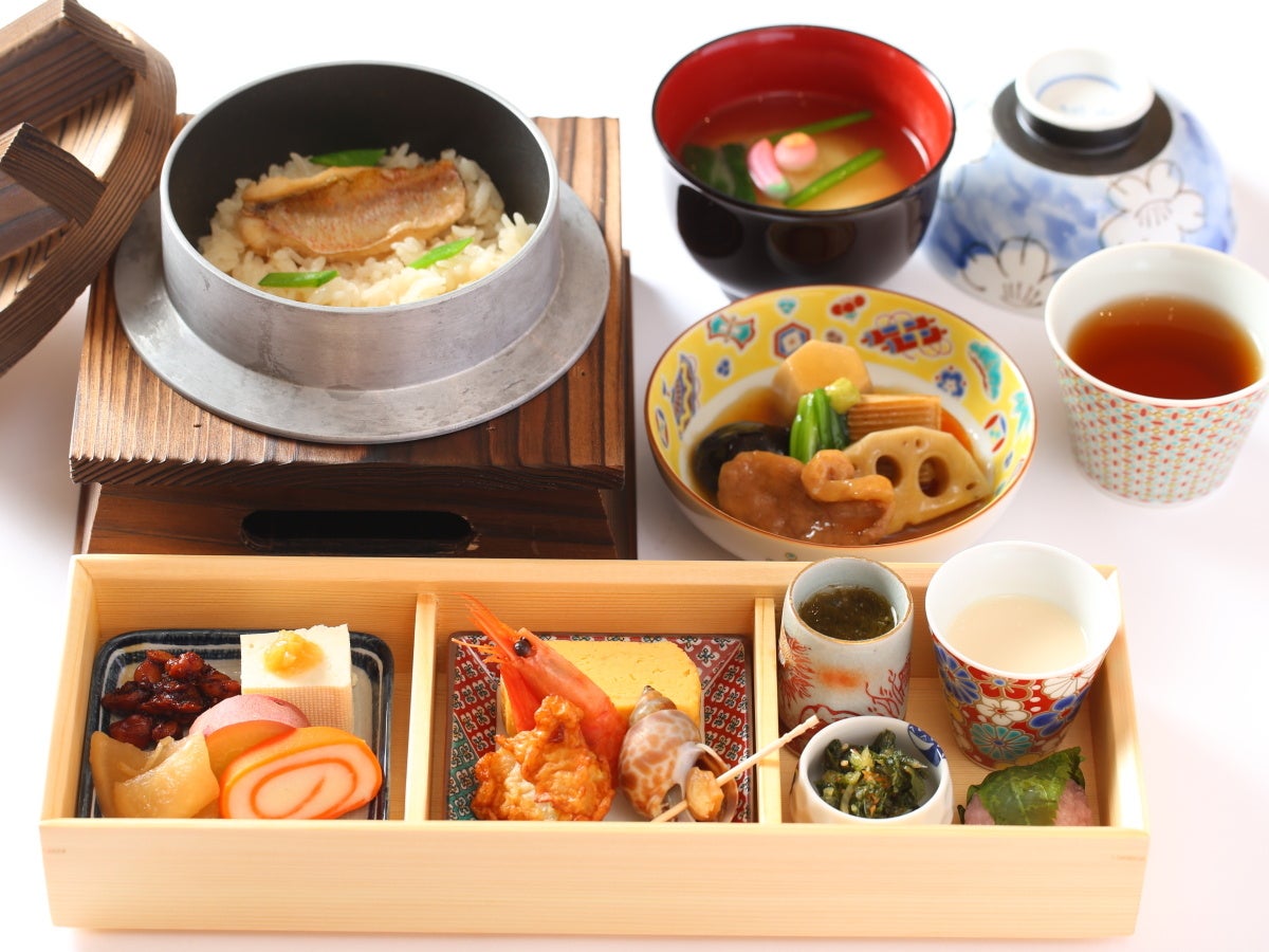 【金沢駅前】金沢市内謎解きキットとバス乗車券、北陸づくしの朝食付き宿泊プラン