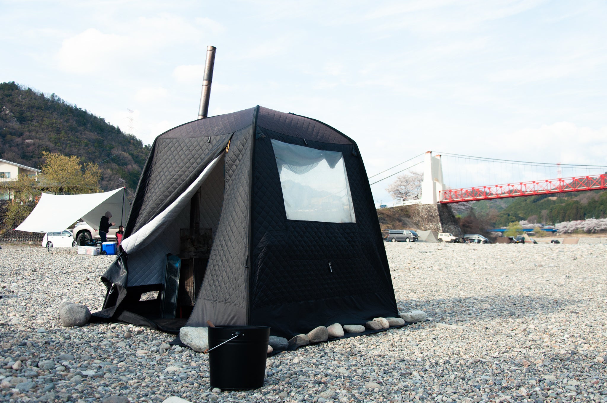 川でのントサウナも可能