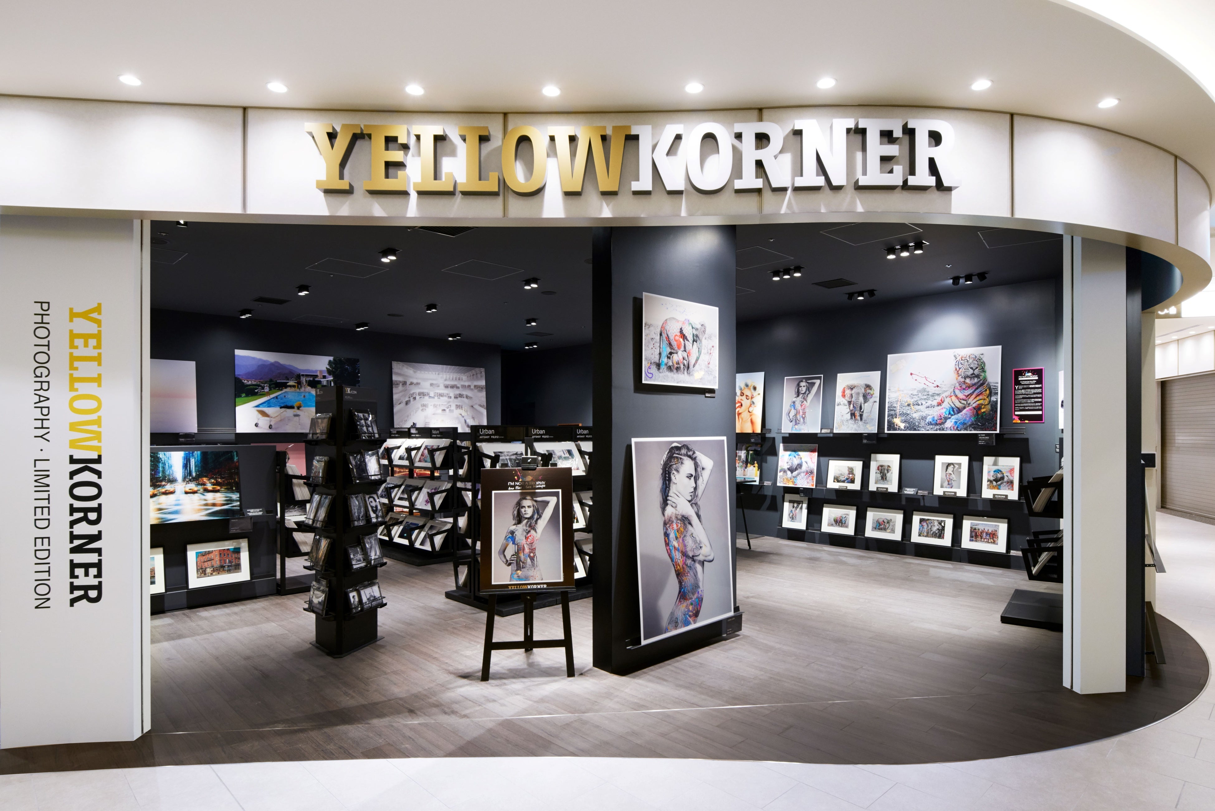 【美品額装】YELLOW KORNERアートフォト キューバの風景 送料無料 Artist : Richard Hirst 📸PHOTOGRAPHY 📸 Title : Into The