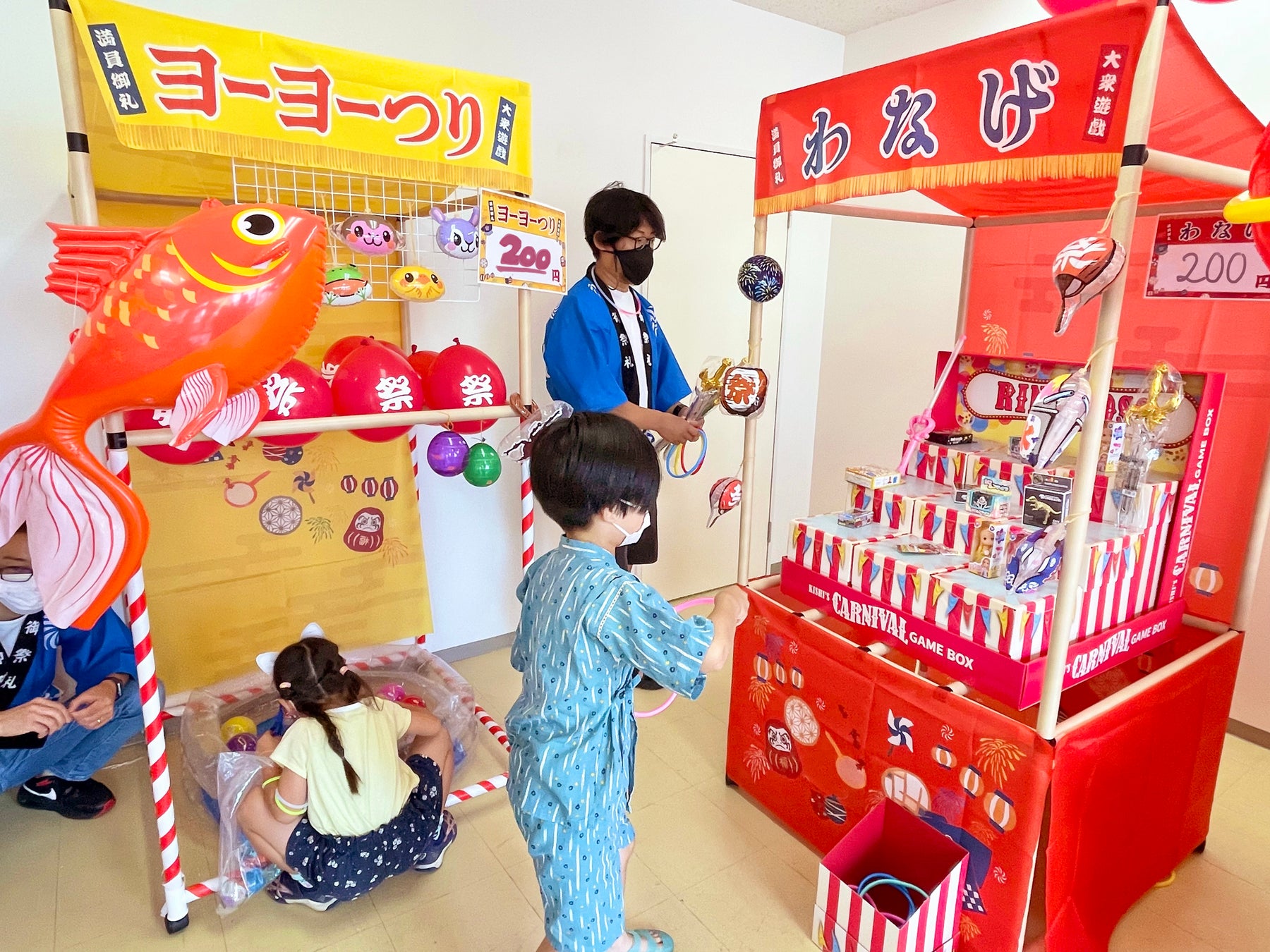 ※屋台とヨーヨー釣りのセット、カーニバルゲームボックスを組み合わせた使用イメージです