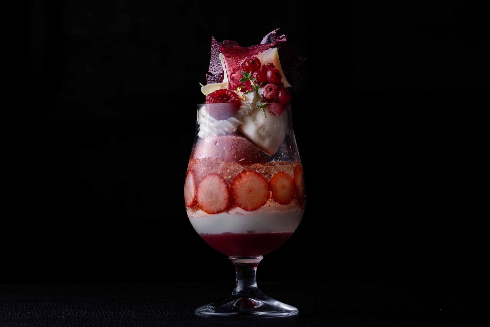 ストロベリーシャンパンパフェ