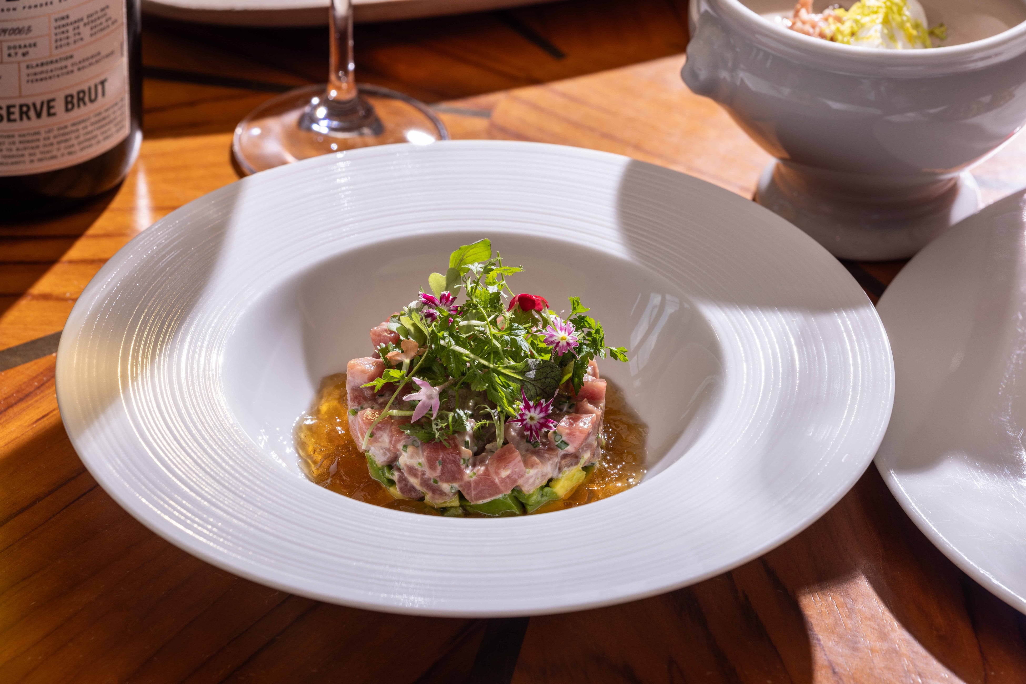 きのこが香るマグロとアボカドのタルタル