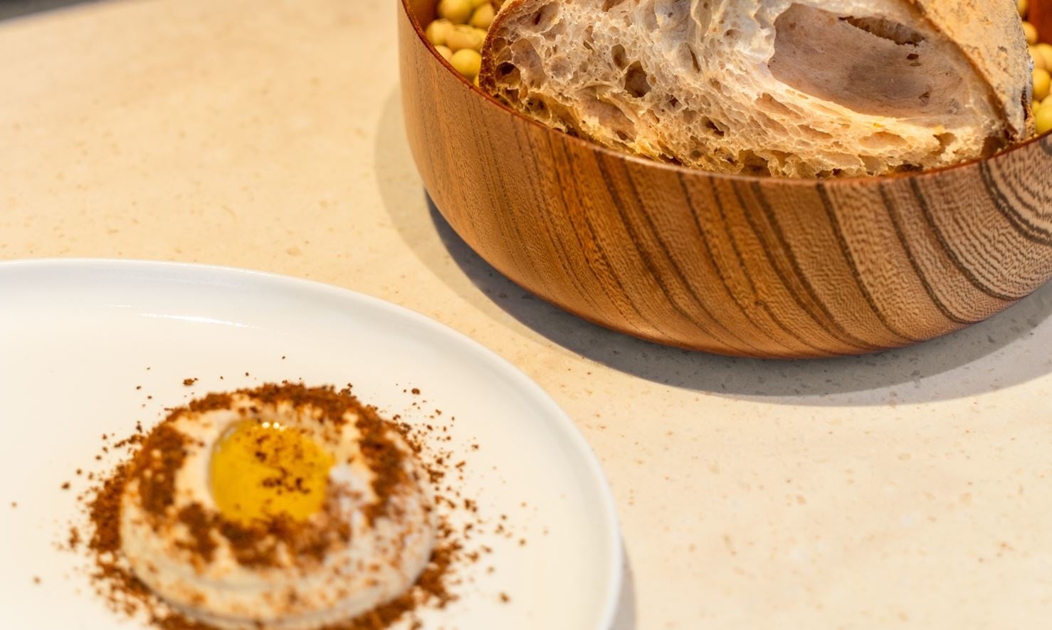 大豆を使ったフムス