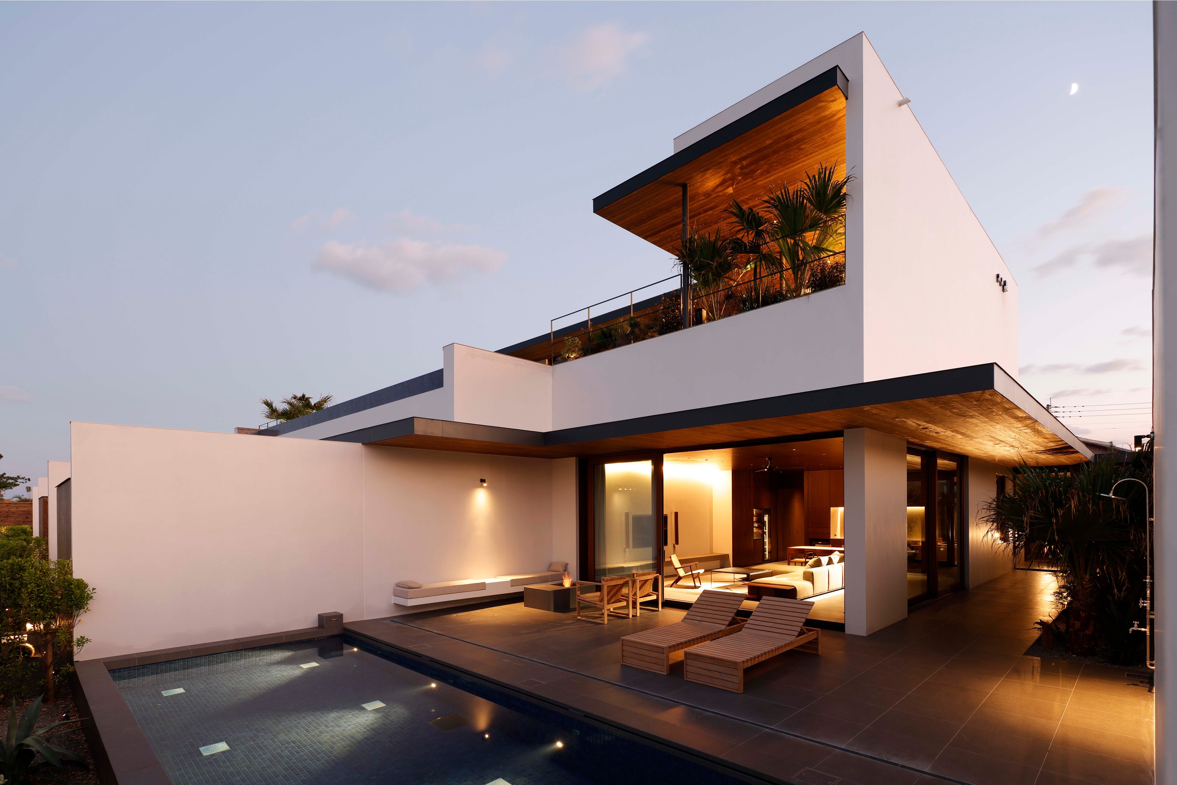 NOT A HOTEL AOSHIMA  SURF