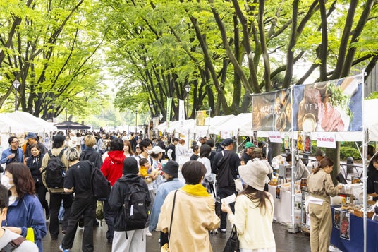 2026年5/23(土)、24(日)美味しい肉料理が、今年も馬事公苑 けやき広場に集結! 雑誌『世田谷ライフ』が、肉をテーマにしたイベントを開催。 応援で「世田谷ベストエール・ミート」を決めよう! 2026年5/23(土)、24(日)美味しい肉料理が、今年も馬事公苑 けやき広場に集結! 雑誌『世田谷ライフ』が、肉をテーマにしたイベントを開催。 応援で「世田谷ベストエール・ミート」を決めよう!
