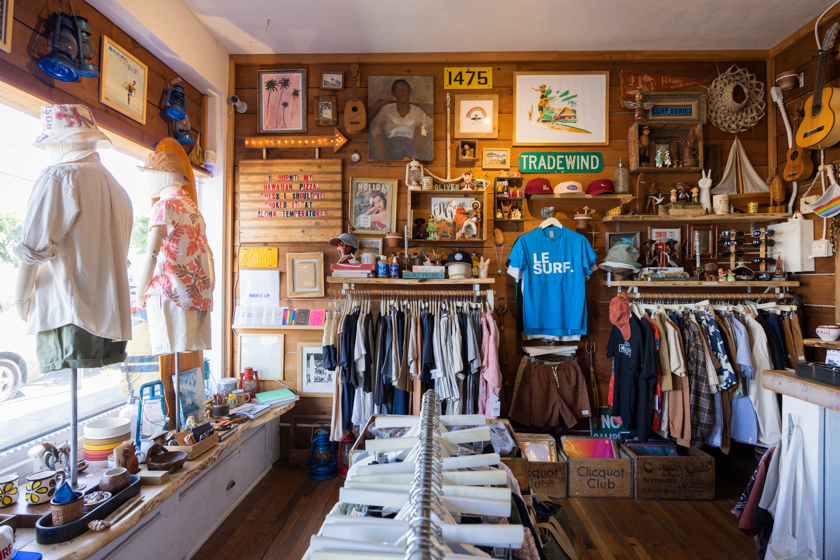 カイルアのオリバー・メンズ・ショップ