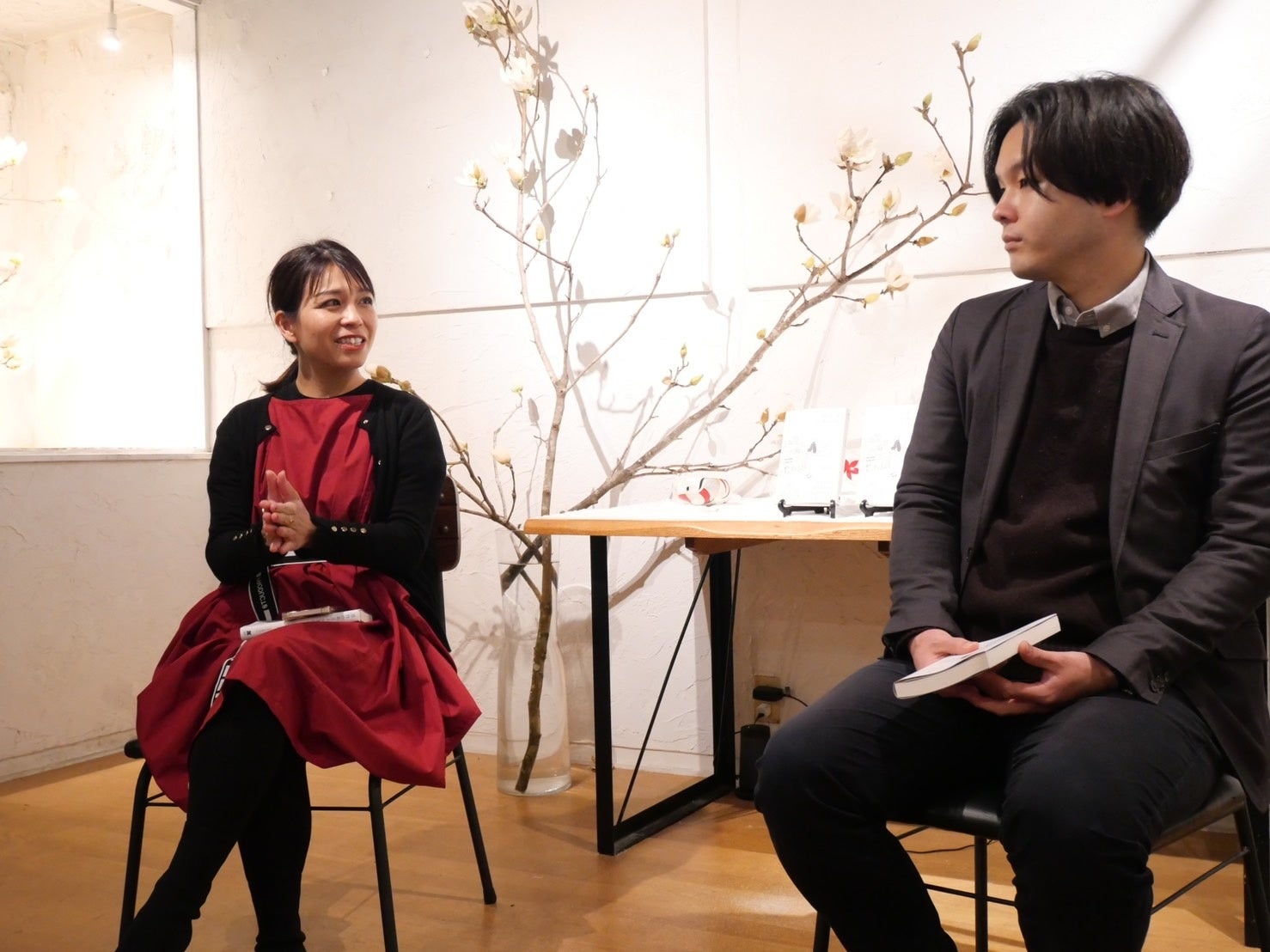 左：SHOWKO　右：クロスメディア・パブリッシング編集者　石井一穂