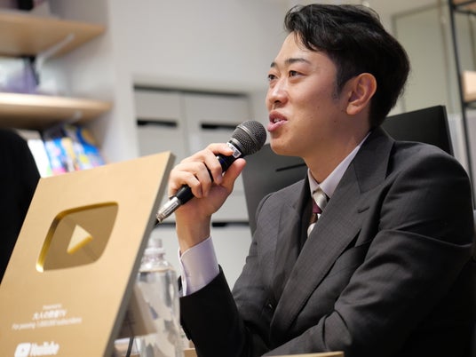 【イベントレポート】立ち見続出の熱狂!YouTube登録者急増中のドントテルミー荒井、初著書『大人の教養BOOK』刊行記念トークイベントを紀伊國屋書店 新宿本店で開催 【イベントレポート】立ち見続出の熱狂!YouTube登録者急増中のドントテルミー荒井、初著書『大人の教養BOOK』刊行記念トークイベントを紀伊國屋書店 新宿本店で開催