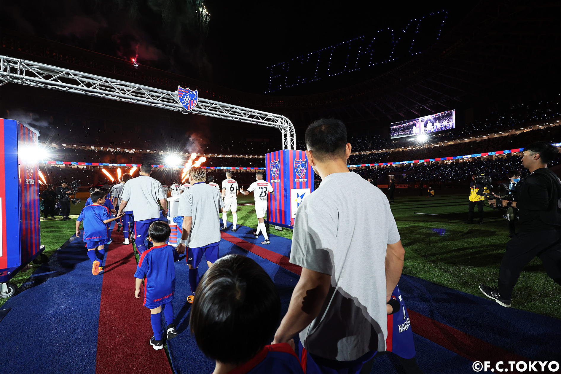 2023年5月12日Jリーグ30周年記念マッチ_ドローンショー ©F.C.TOKYO