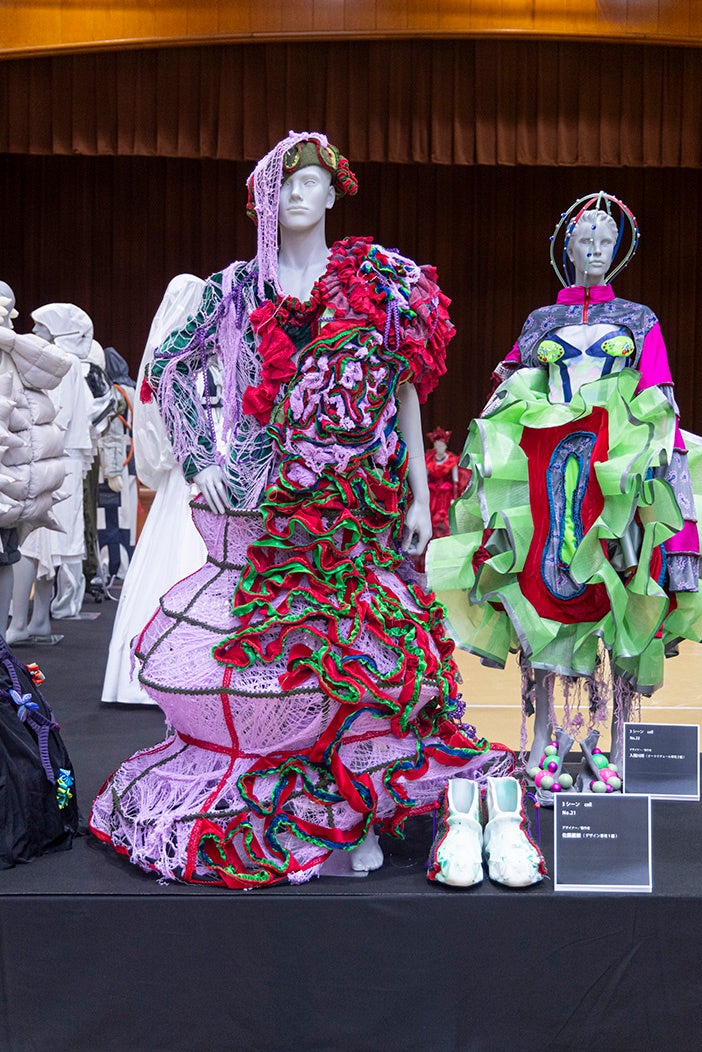 photographs ： Jun Tsuchiya (B.P.B.)