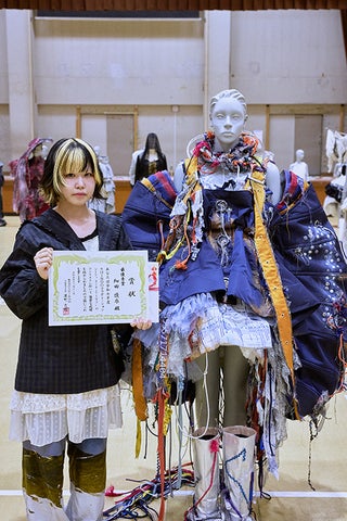 文化服装学院】日本を代表する服飾副資材メーカーSHINDOと協業し、作品 文化服装学院】日本を代表する服飾副資材メーカーSHINDOと協業し、作品