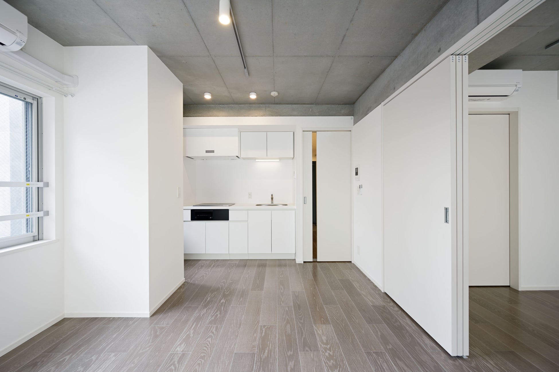 オール引き戸で移動のしやすさに配慮したセミユニバーサル仕様のプラン