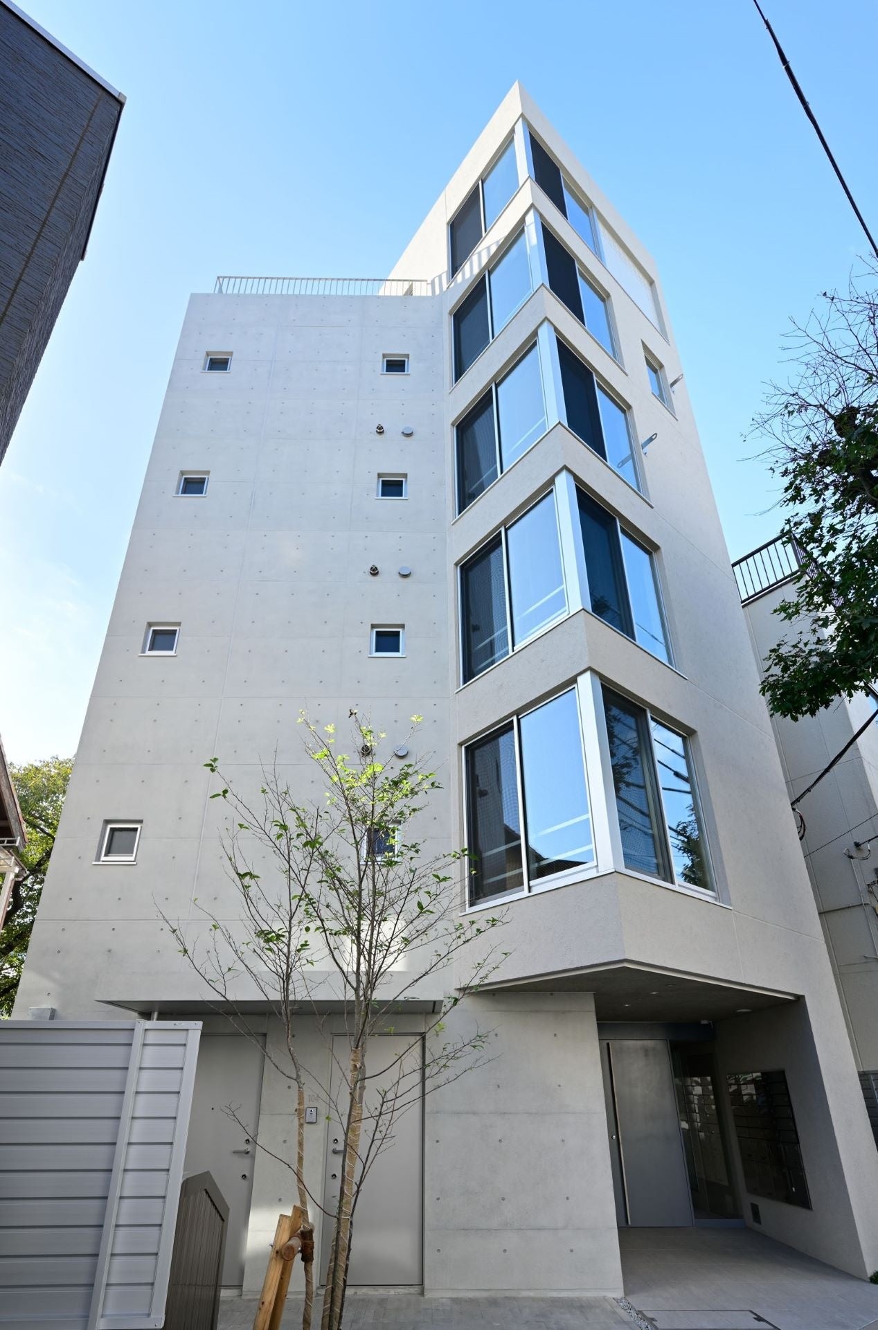 街に開かれたファサード