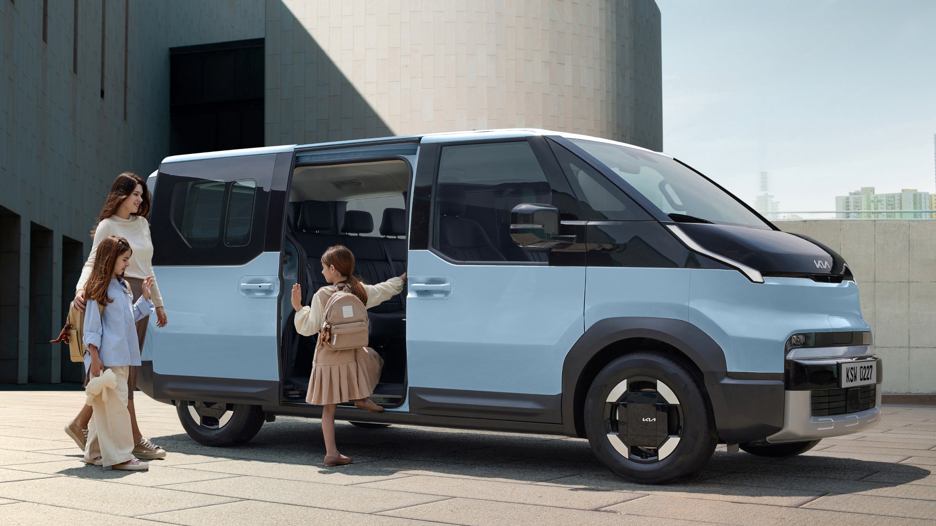 株式会社ダイレクトカーズ、Kia PBV passenger をベースとしたEVキャンピングカーを製造 -東京キャンピングカーショー2026にて「DC EVLIFE」シリーズ第一弾を発表-