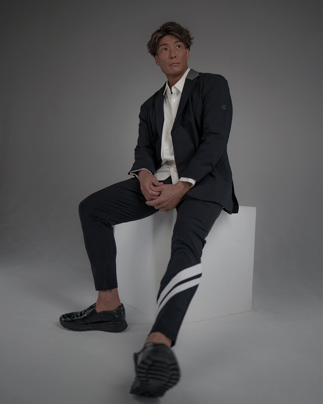 ラグジュアリーライン「CRONOS BLACK」が11月新作コレクションの