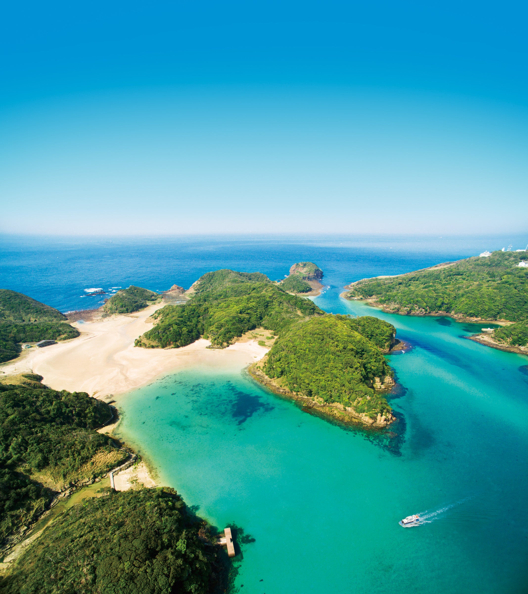 提供：（一社）壱岐市観光連盟）辰の島