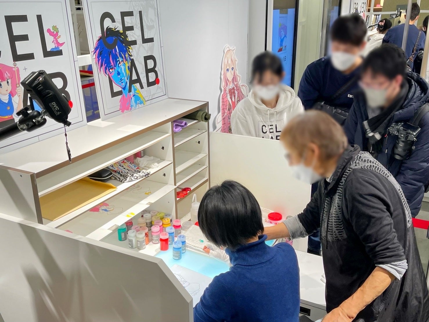 ベテラン職人による塗り指導