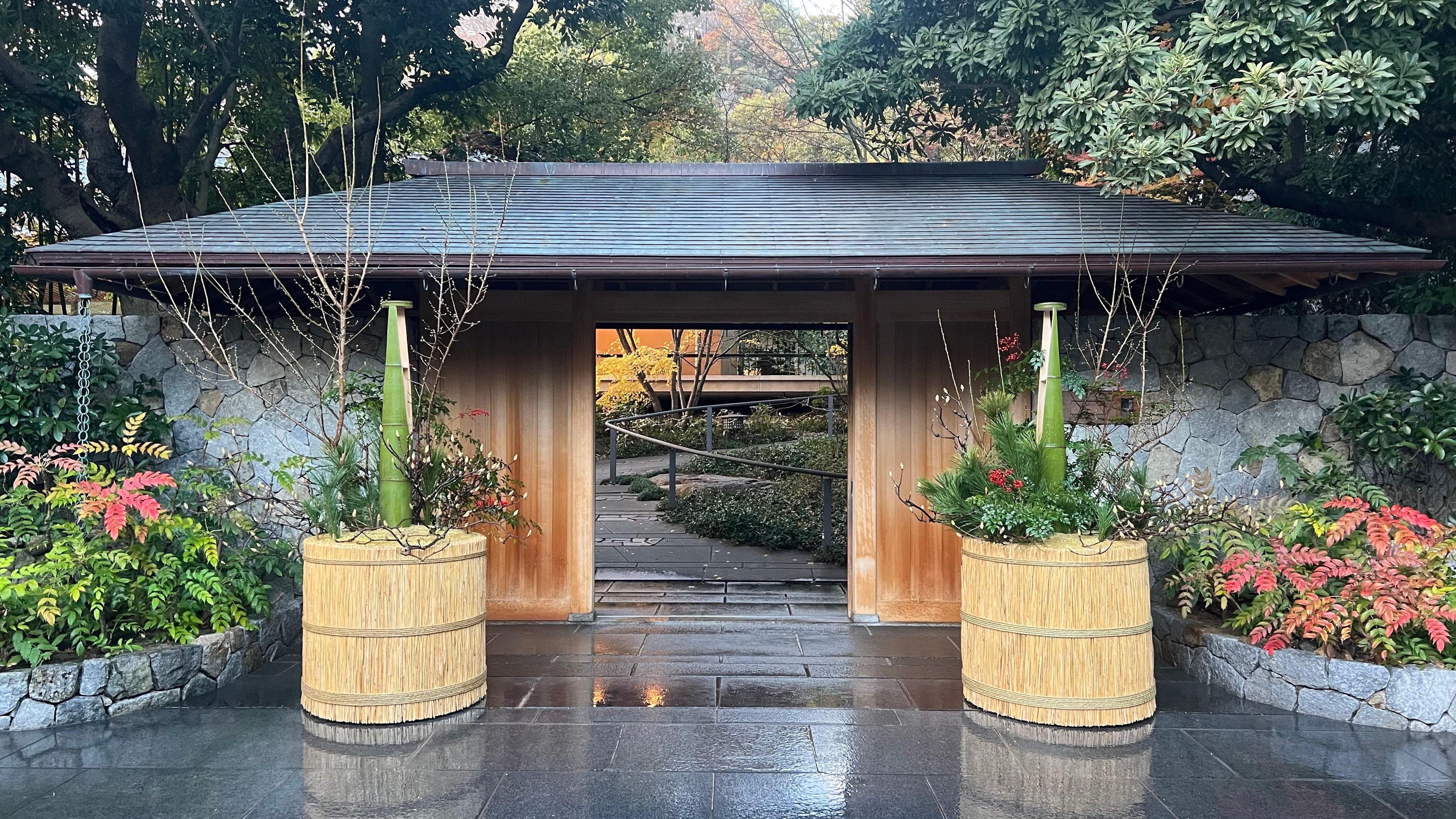 くさかんむり、竹中大工道具館にて5シーズン目となる門松を制作