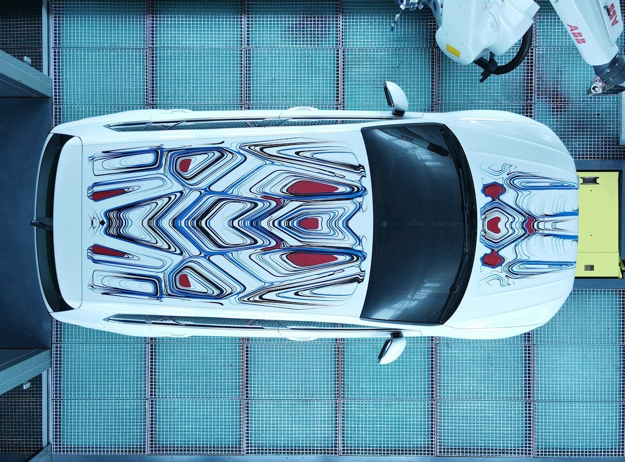  ABB Robotics PixelPaint Art Car - Illusorrデザイン