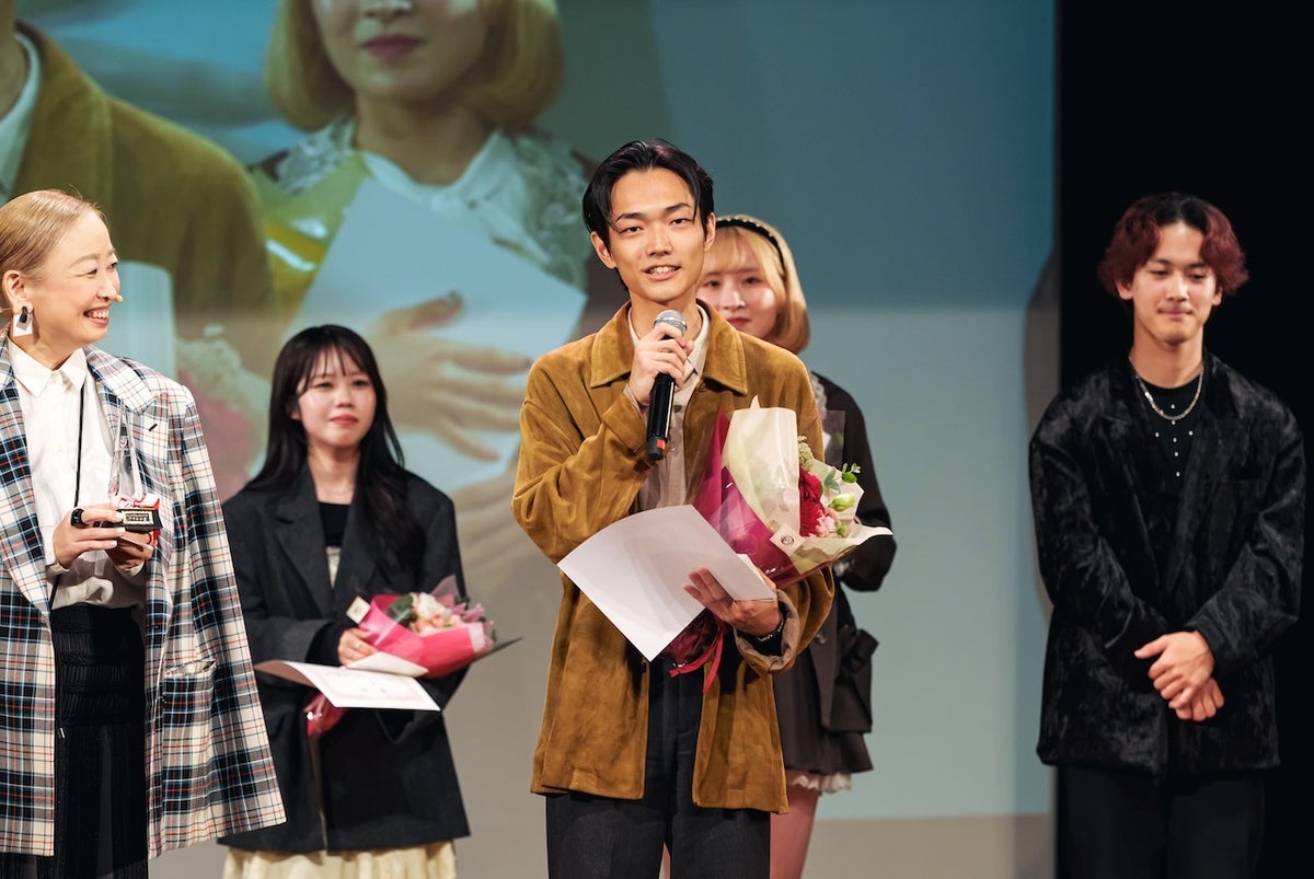 接客販売の全国大会でヴォートレイル ファッションアカデミーの学生がグランプリ 2年ぶりに日本一を奪還