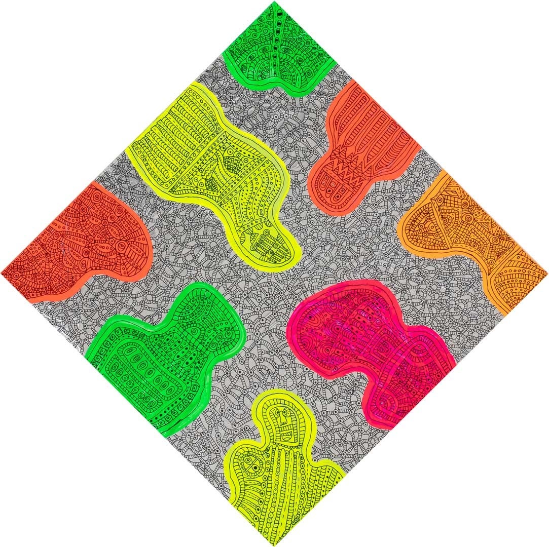 《カラフル縄文ドグウ》©︎カミジョウミカ2023