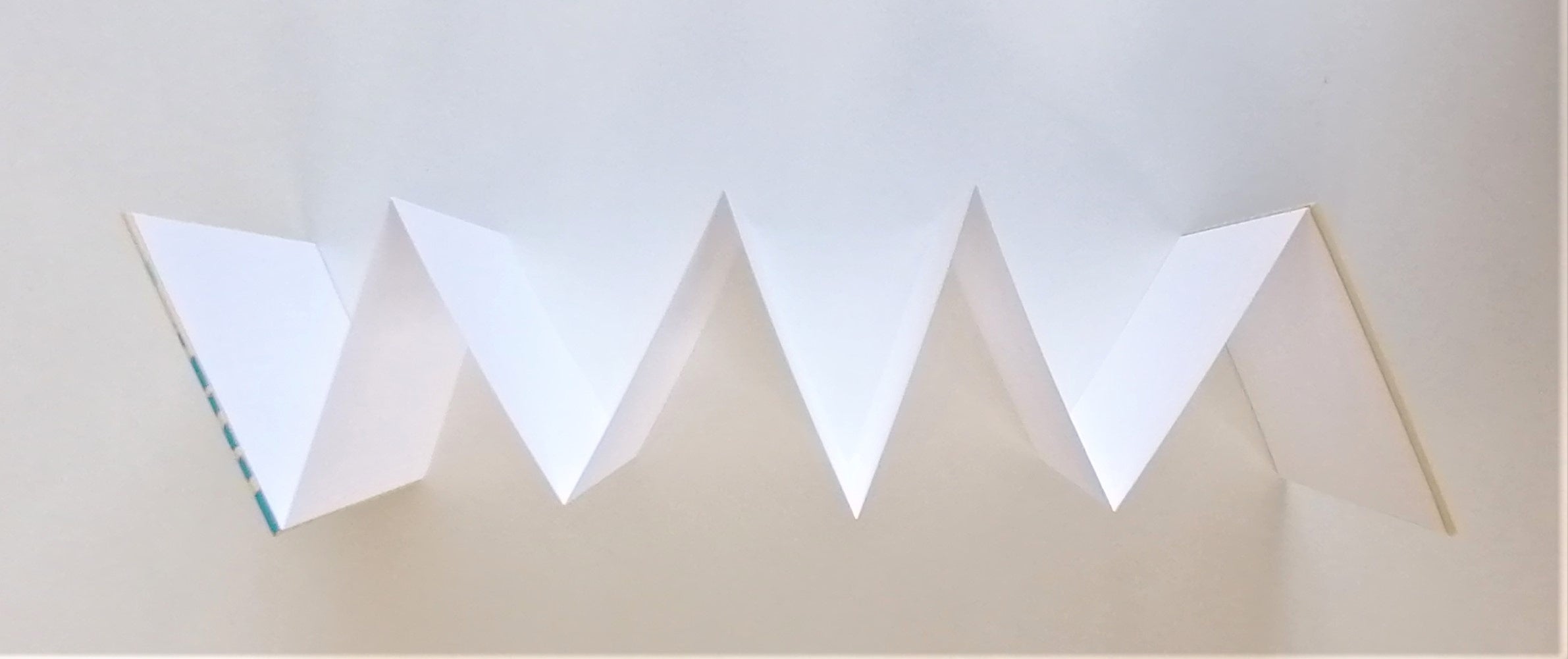 黄桜めでたい御朱印帳は１６ページ仕様です。