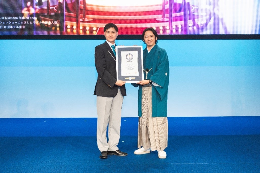 後日、出演モデル全員にご本人のお名前入りの公式認定証が贈られます。