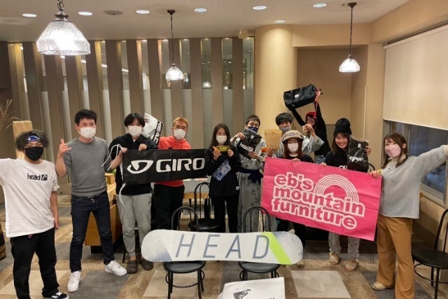 (ホテル内で動画チェックと抽選会を実施※昨年)