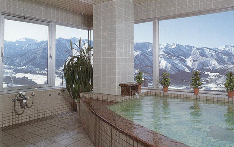 (越後湯沢 岩原高原 ホテルアルパイン大浴場イメージ)