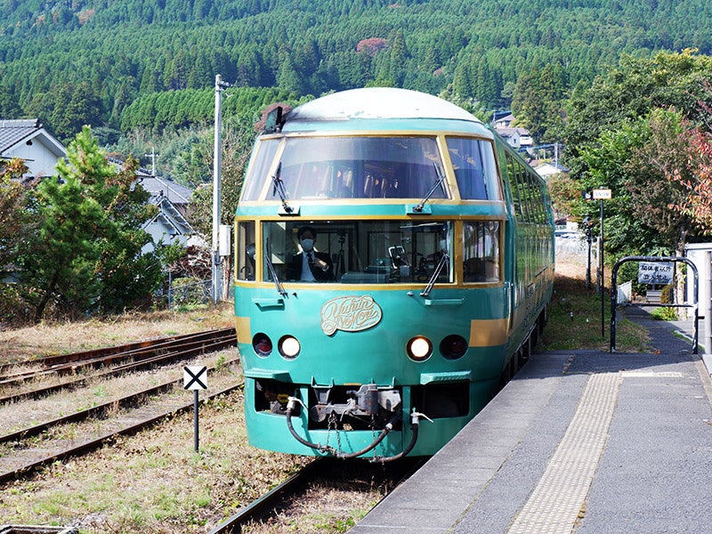 ゆふいんの森 I世　由布院駅入線(photo by Sushizume)