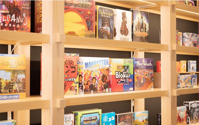 130種類以上となる世界中のボードゲームを取り揃える