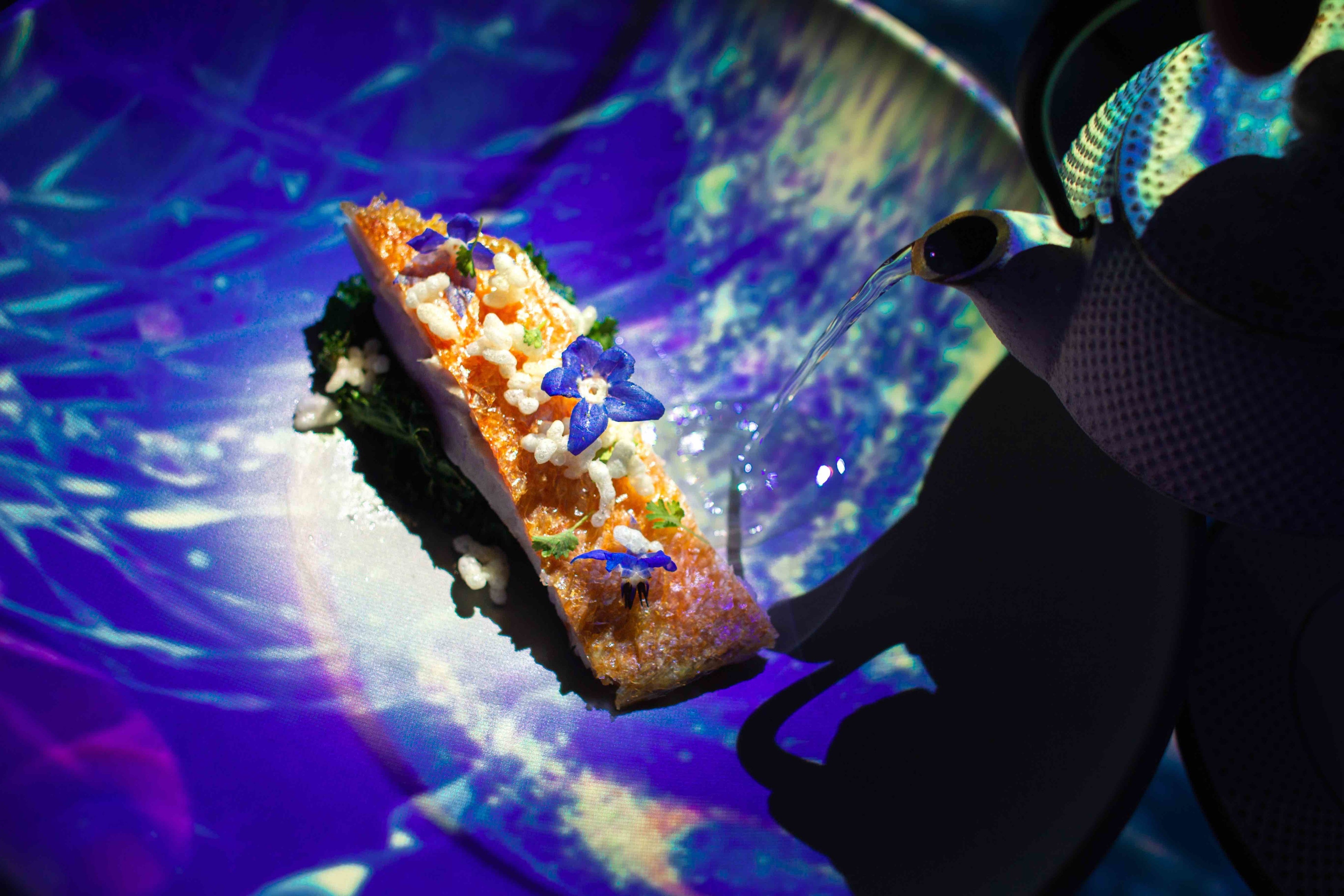 ディナーコース：水