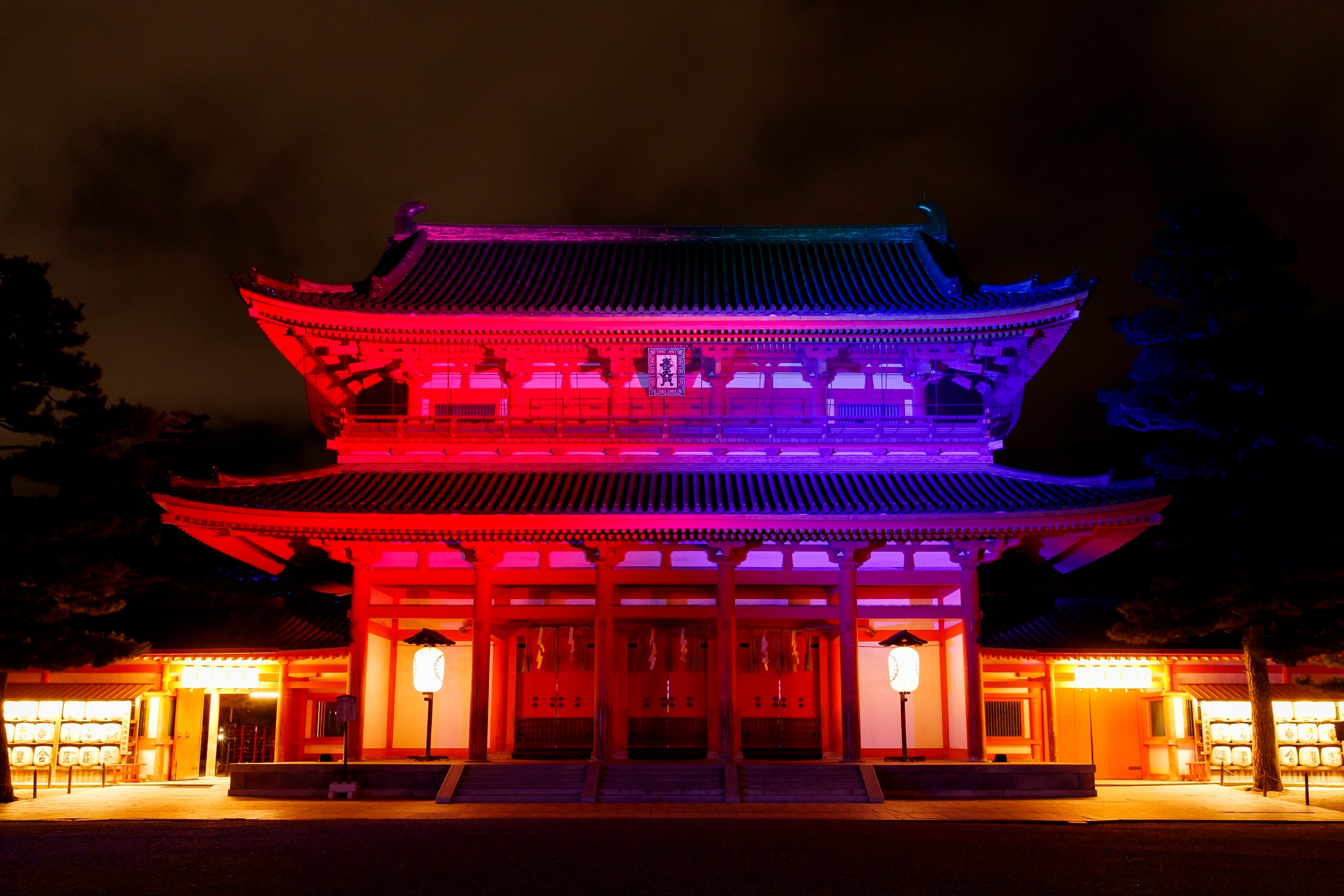 専用 平安神宮 京都の神社：平安神宮（へいあんじんぐう）の見どころと行き方