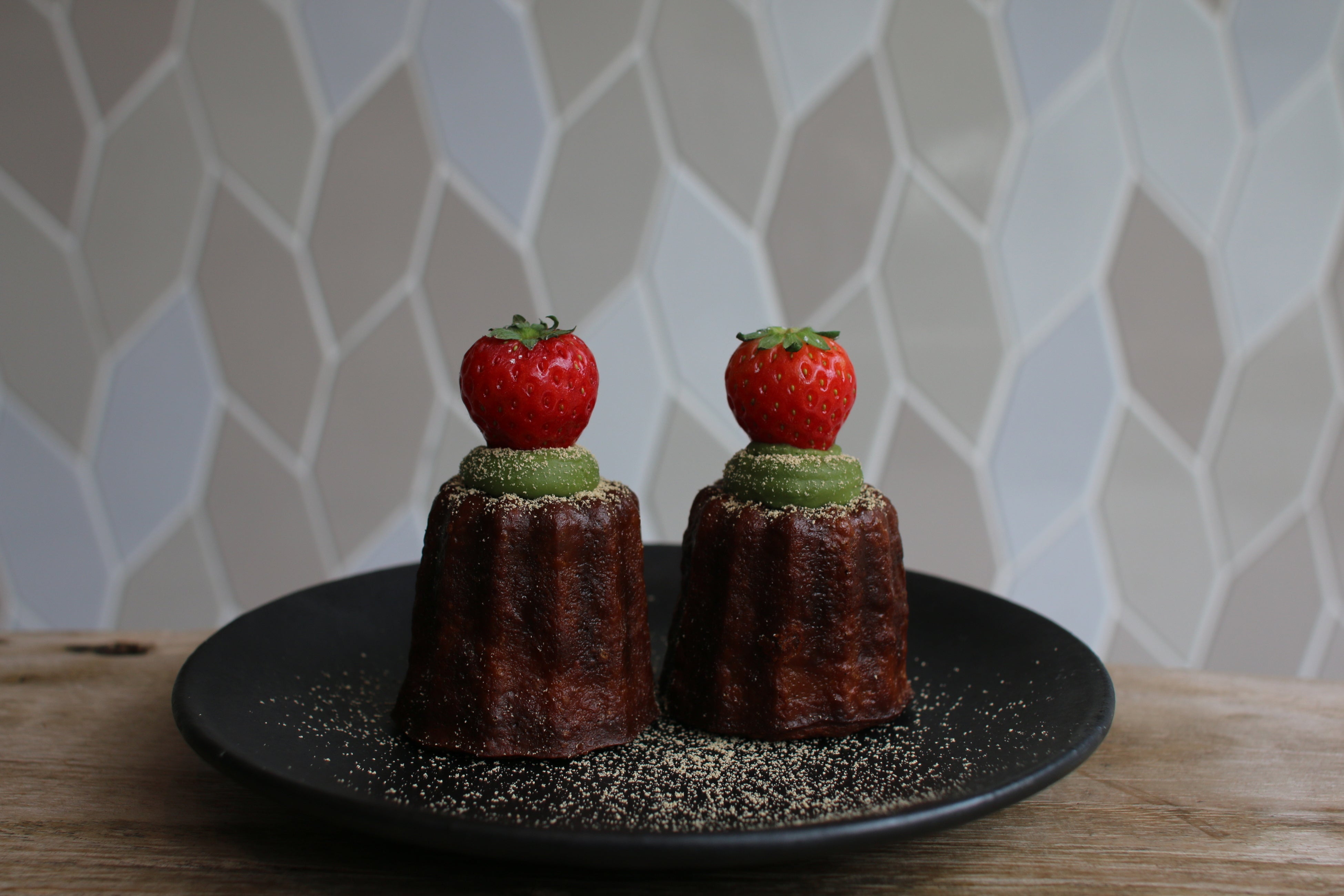 TREE特製カヌレ 抹茶いちご