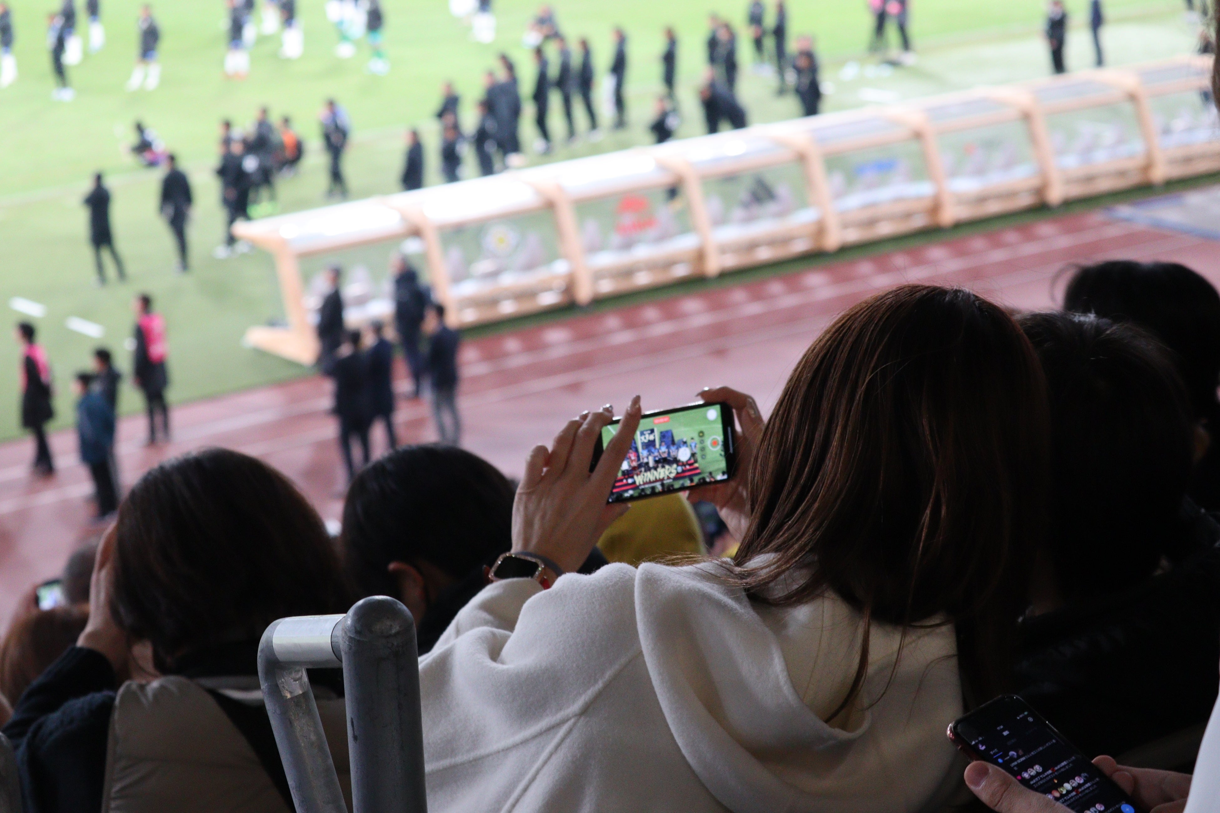 観戦中の様子③